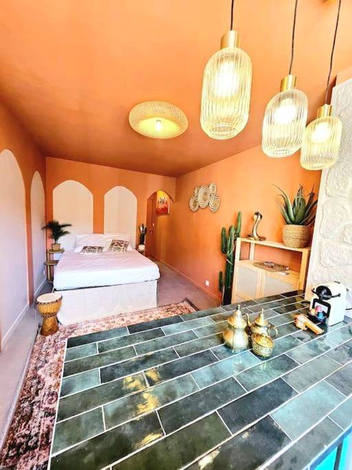 Vue du logement - Love Room Marseille - suite orientale du vieux port