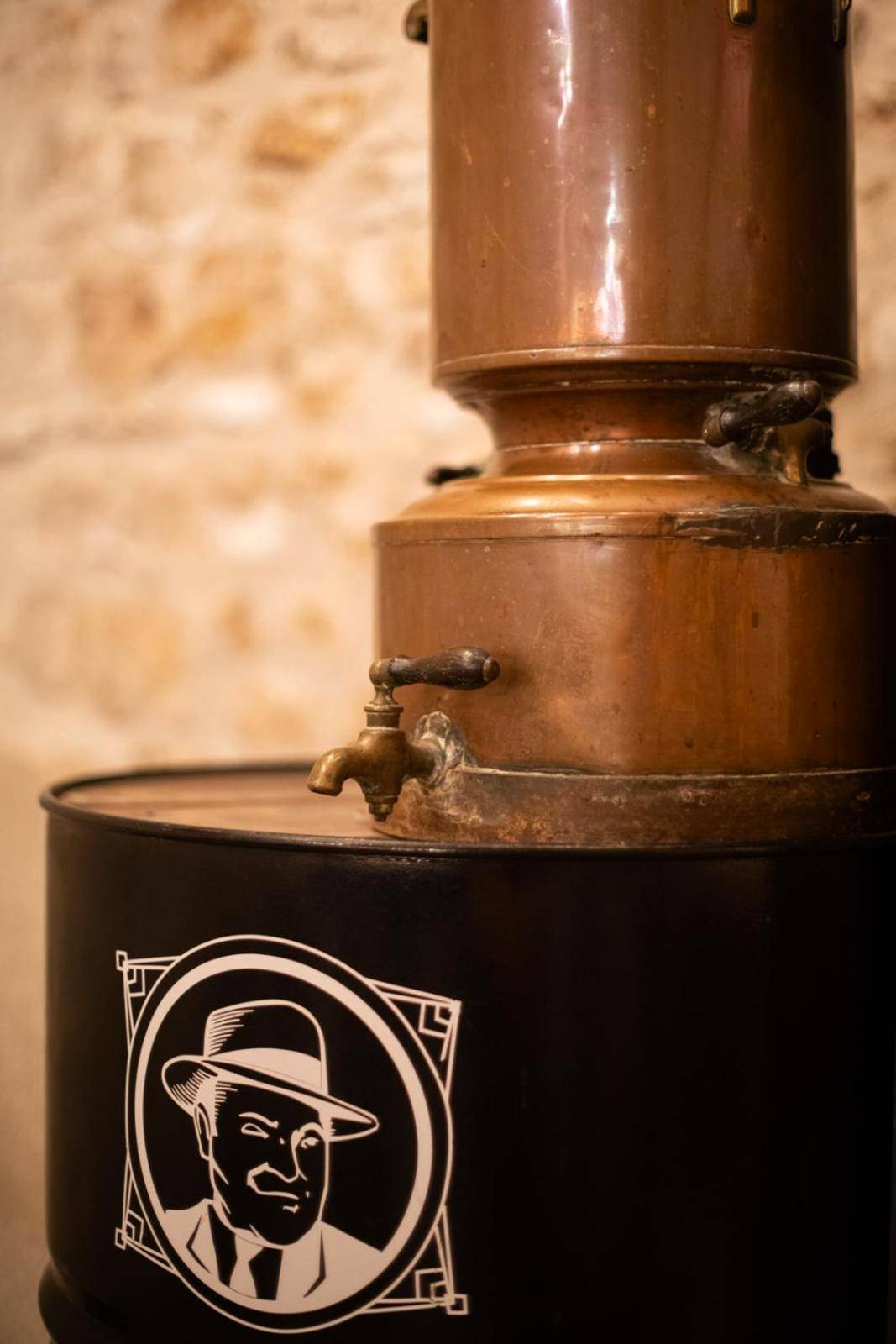 Photo du logement - Suite Prohibition - Love & atypique room sauna & spa