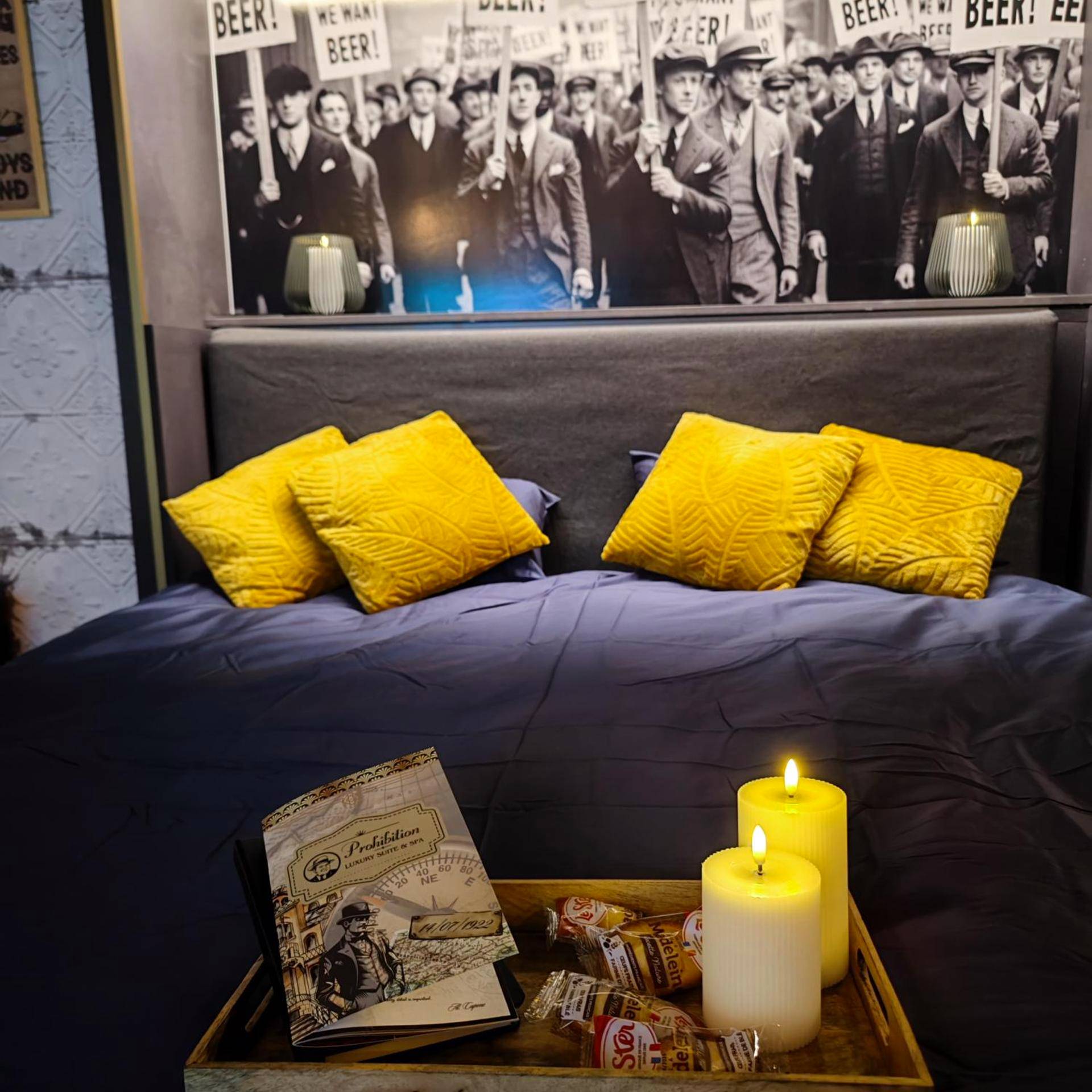 Photo du logement - Suite Prohibition - Love & atypique room sauna & spa - Issoudun