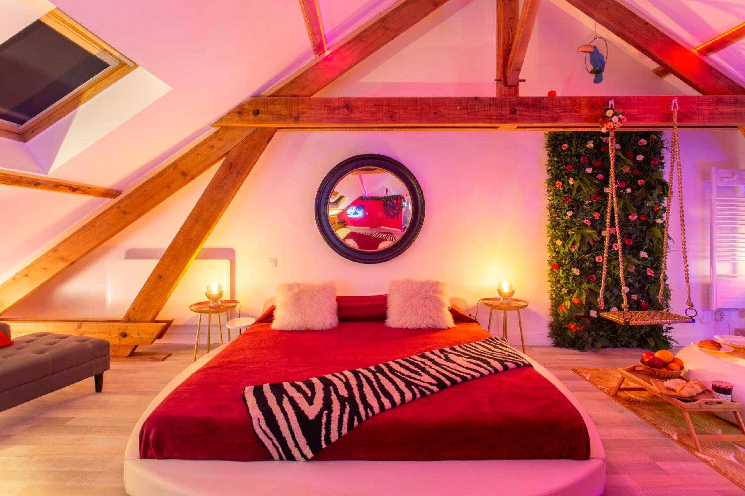 Detail du logement - Suite Romantique 45m2 - Amiens Centre - SPA & Parking