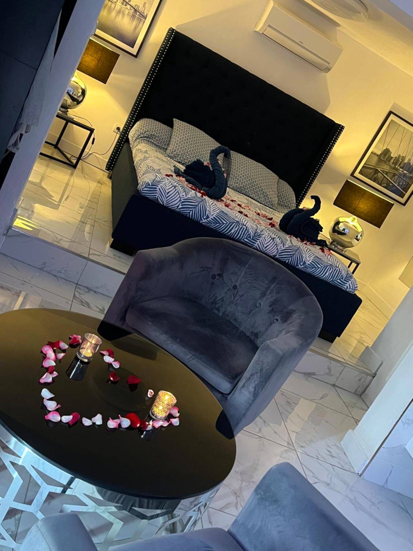 Photo du logement - Suite Saint Esteve avec balneo au cœur d'un hameau - Brue - Auriac