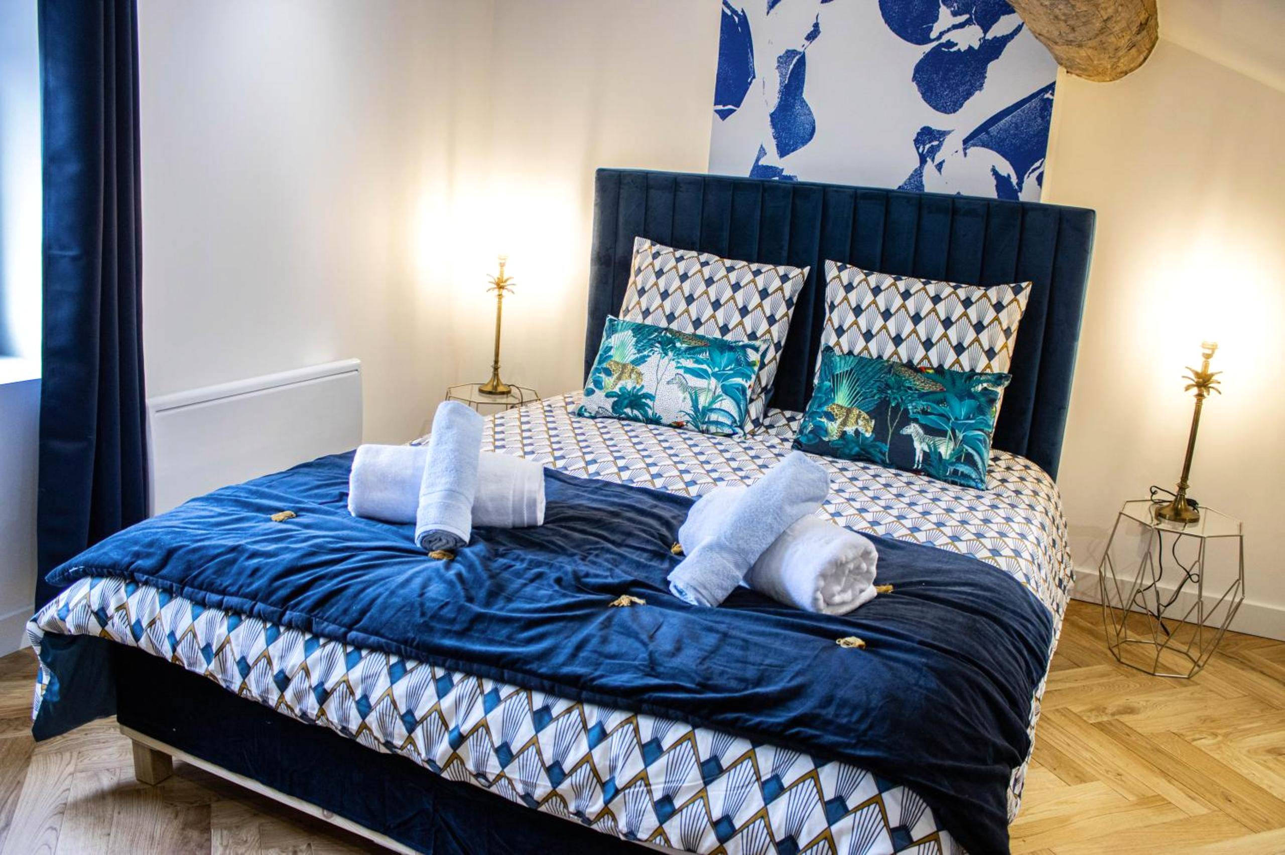 Photo du logement - Suite Saphir - Jacuzzi & Sauna - Saint - Étienne