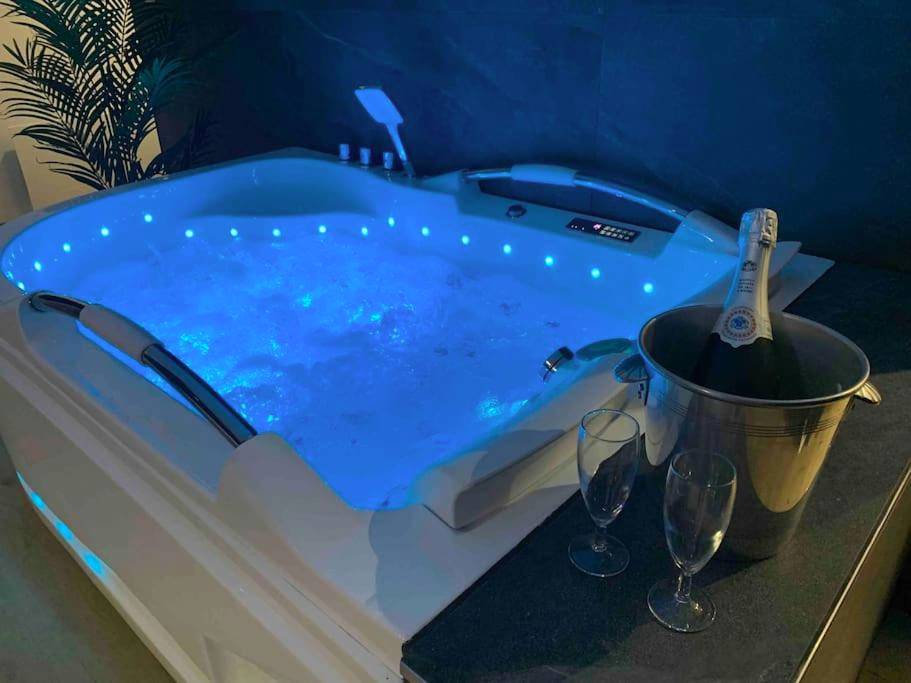 Photo du logement - La Suite Saphir – spa privatif - Nancy