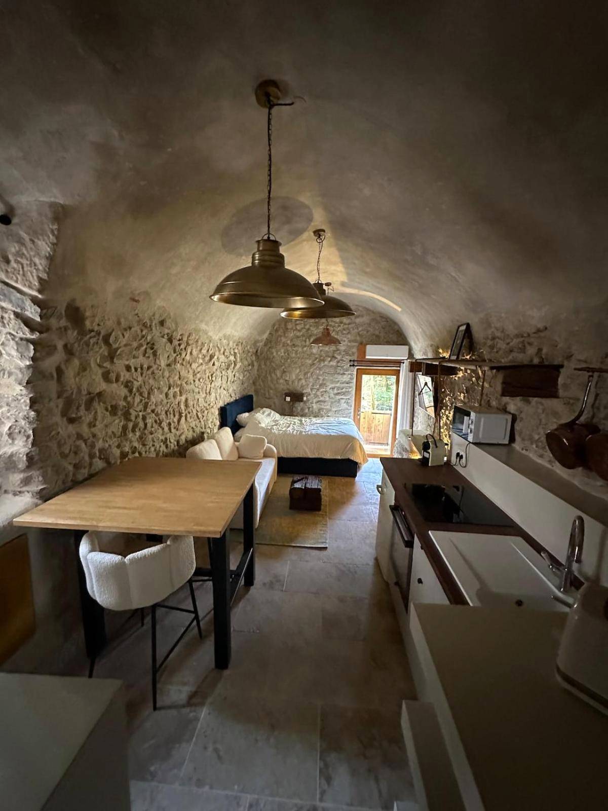 Photo du logement - Suite secrète avec jacuzzi ambiance romantique