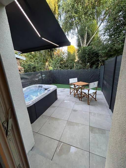 Photo du logement - La suite secrète et son spa abrité - Nancy