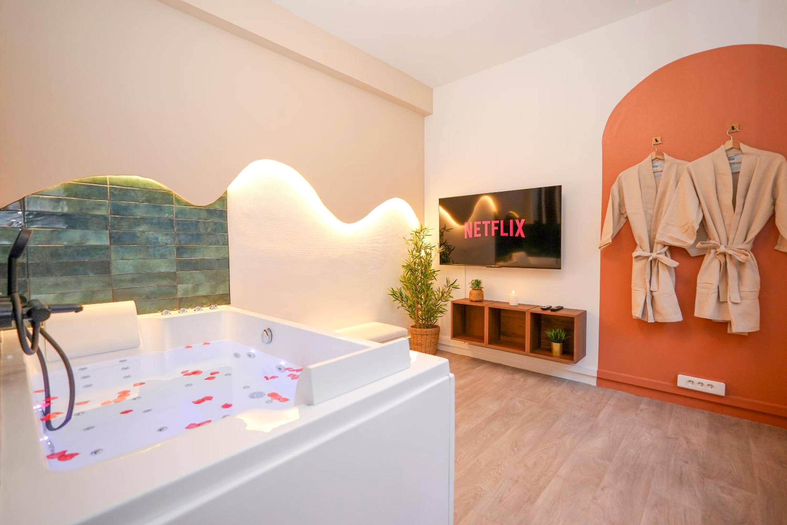 Vue du logement - Love Room Le Mans - Suite romantique avec Spa