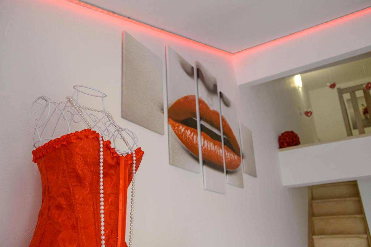 Photo du logement - Love Room - Suite romantique avec spa privatif - Le Puy - en - Velay