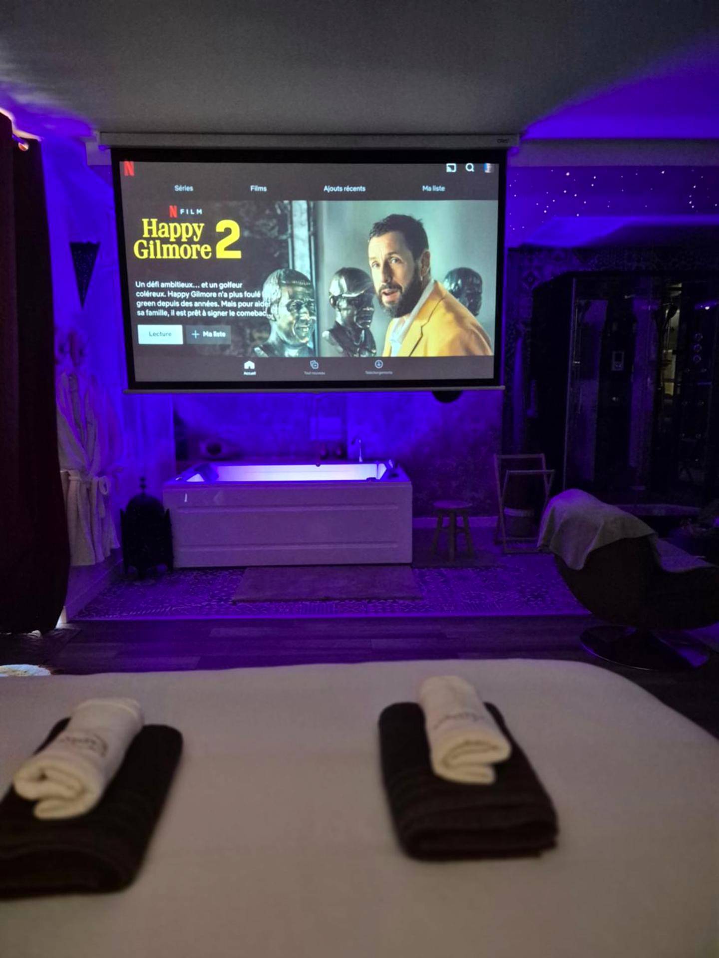 Photo du logement - Suite Luxe Spa Balneo Sauna Hammam Projecteur