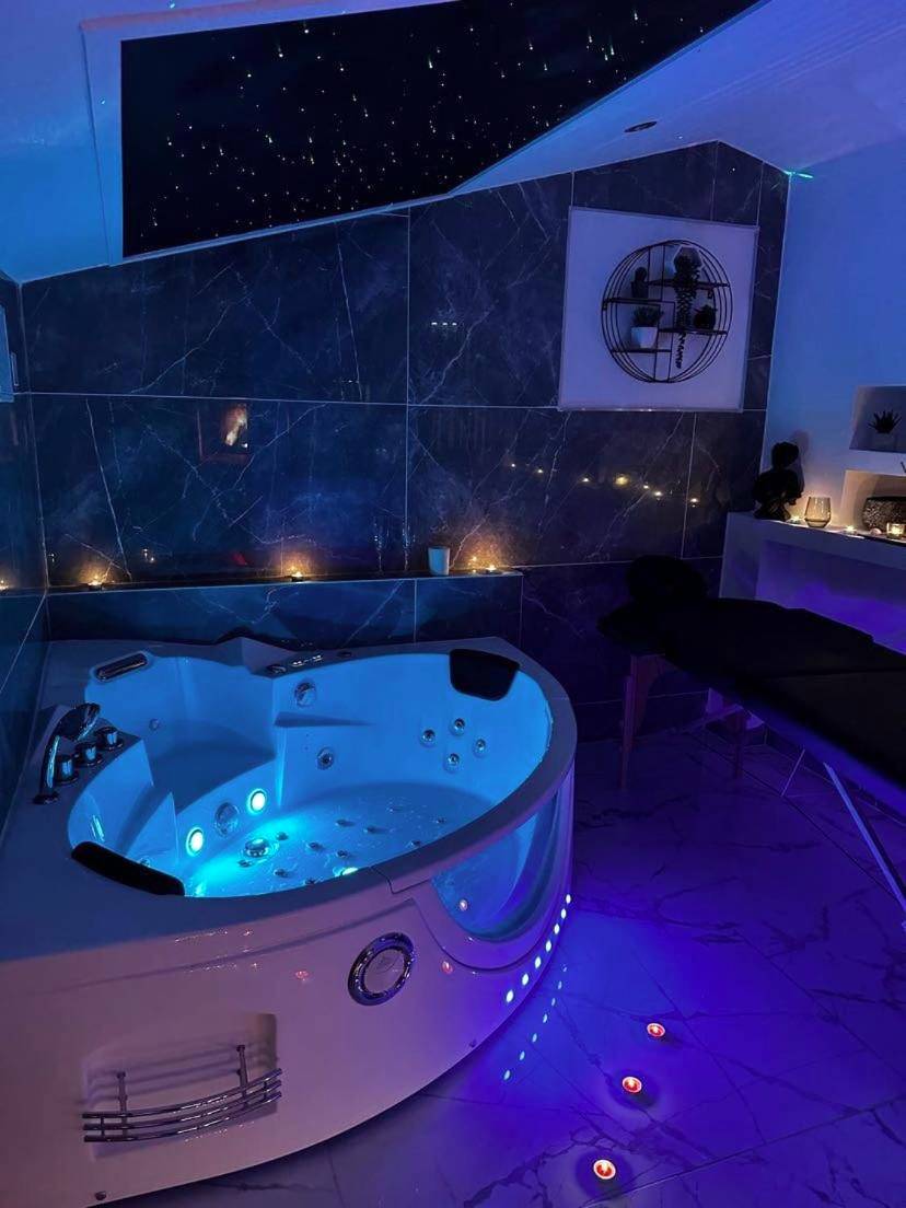 Photo du logement - Suite romantique Spa Balnéothérapie