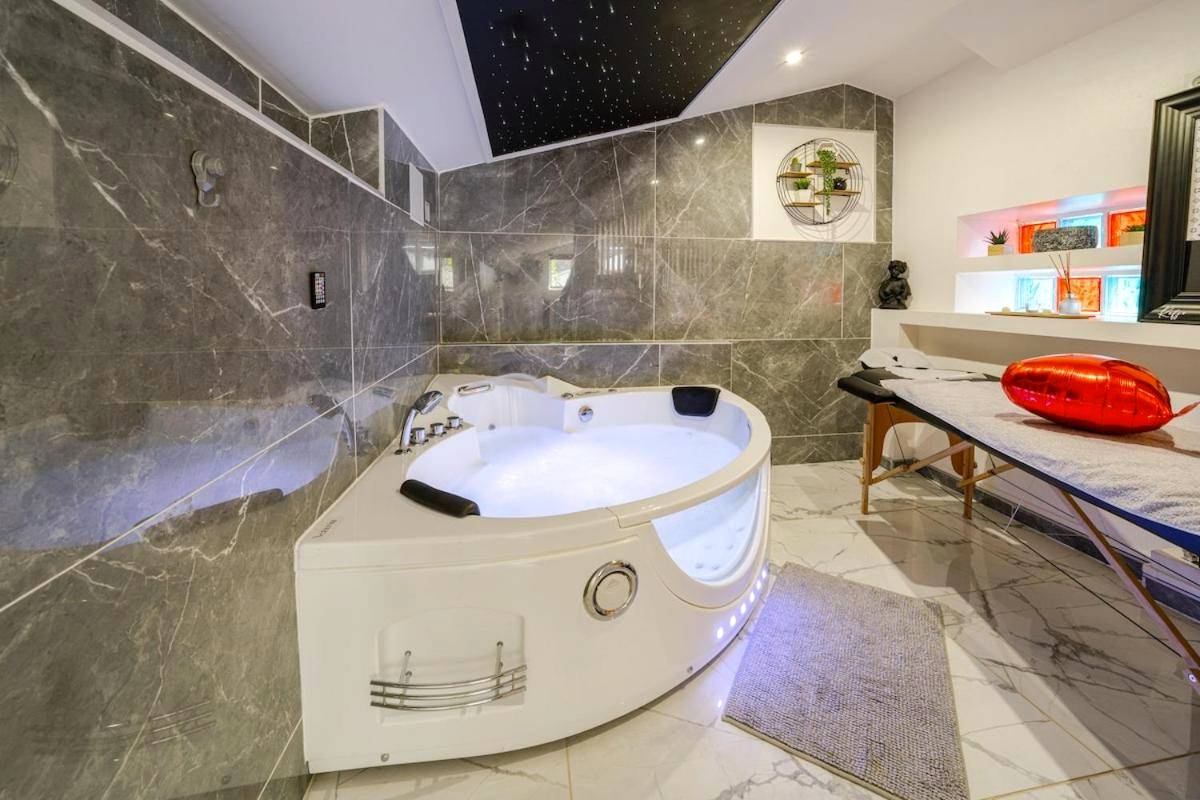 Photo du logement - Suite romantique Spa Balnéothérapie