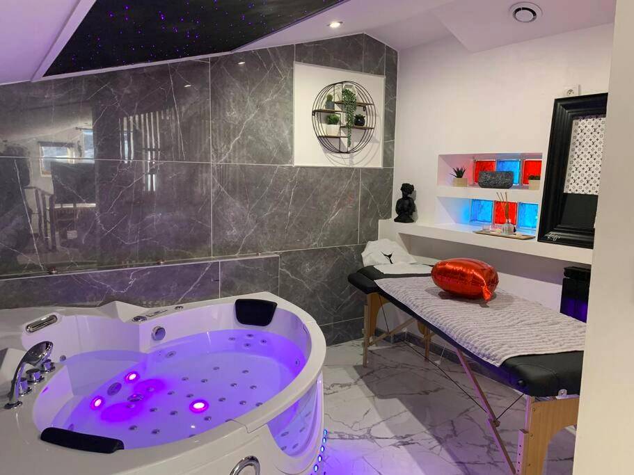 Photo du logement - Suite romantique Spa Balnéothérapie