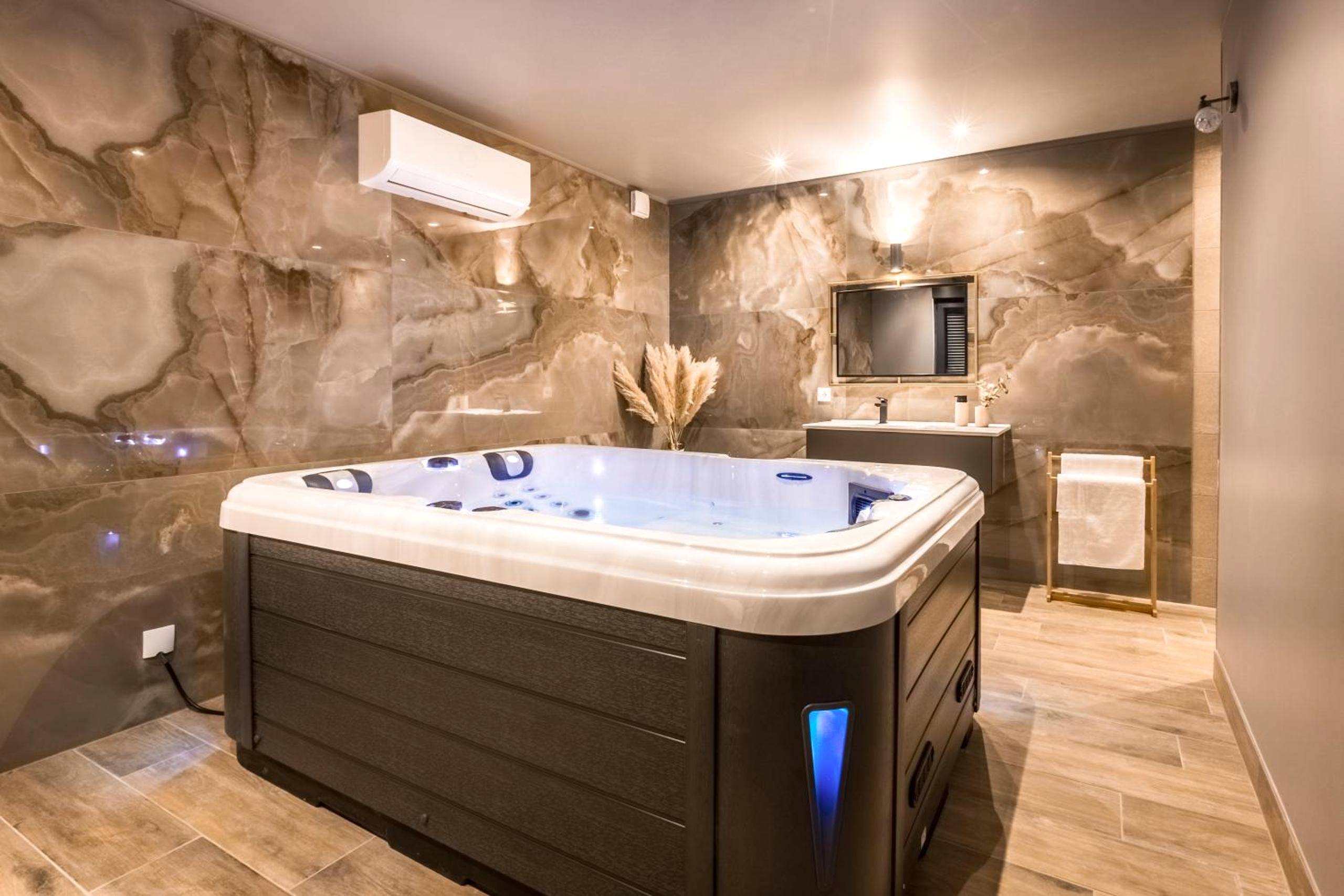 Autre vue interieure - Suite & Spa Le Clandestin ARRAS - Arras