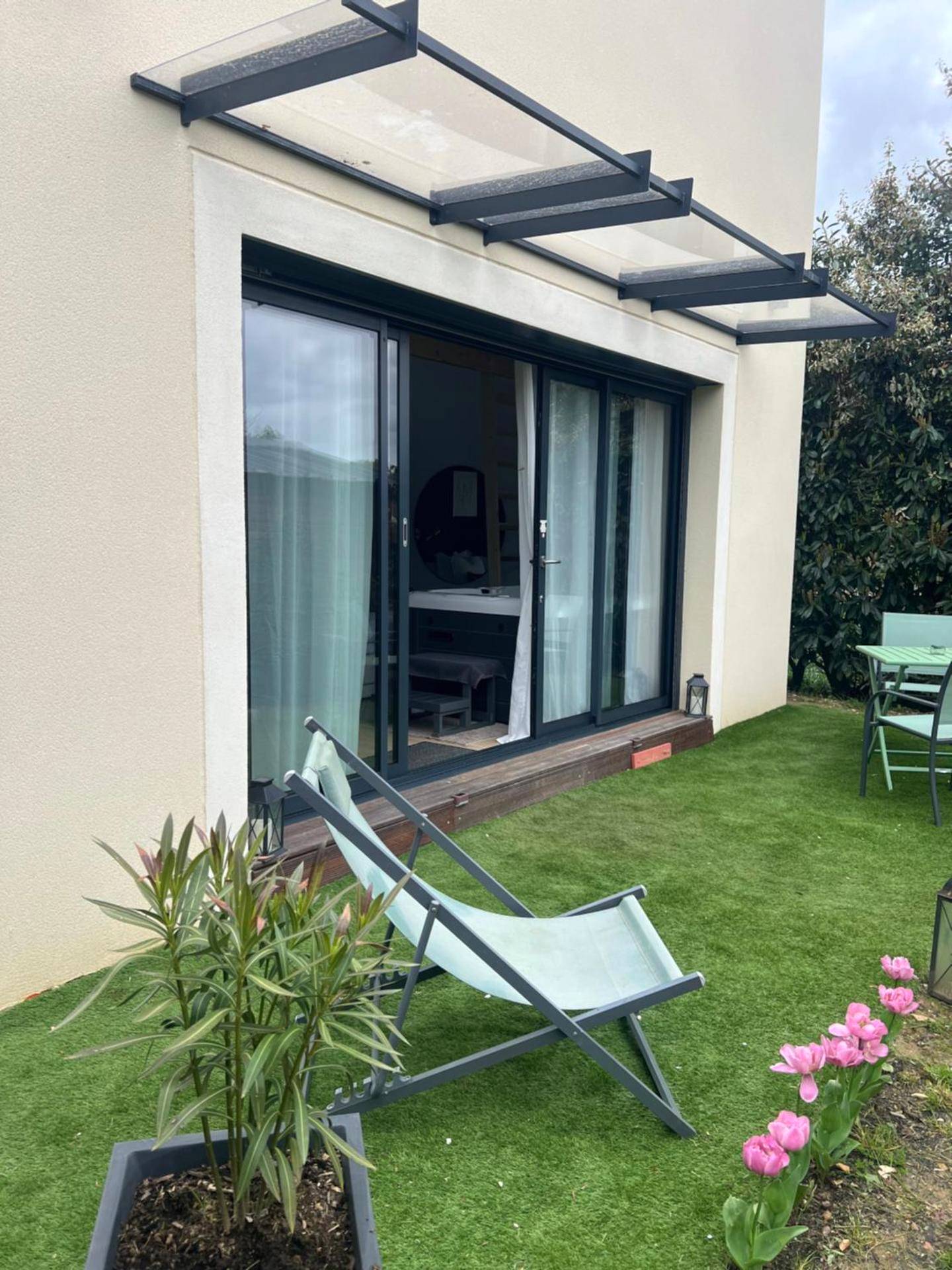 Photo du logement - Suite romantique avec Spa et filet suspendu