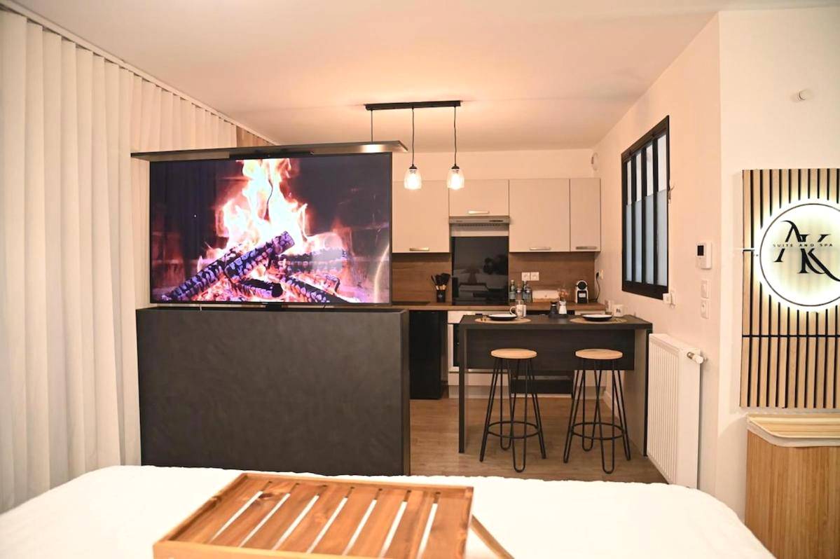 Photo du logement - Suite and spa jacuzzi sauna proche Paris