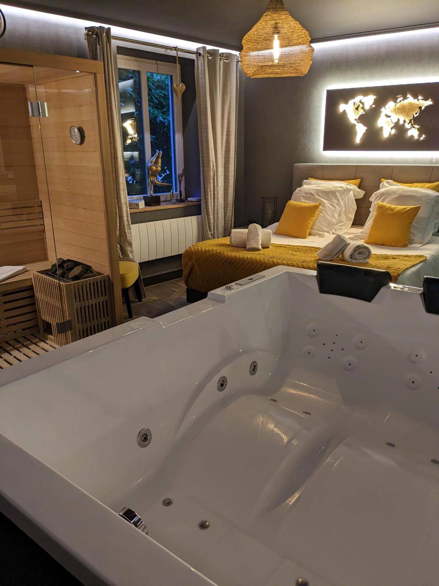 Photo du logement - La Suite - Spa & Sauna avec parking