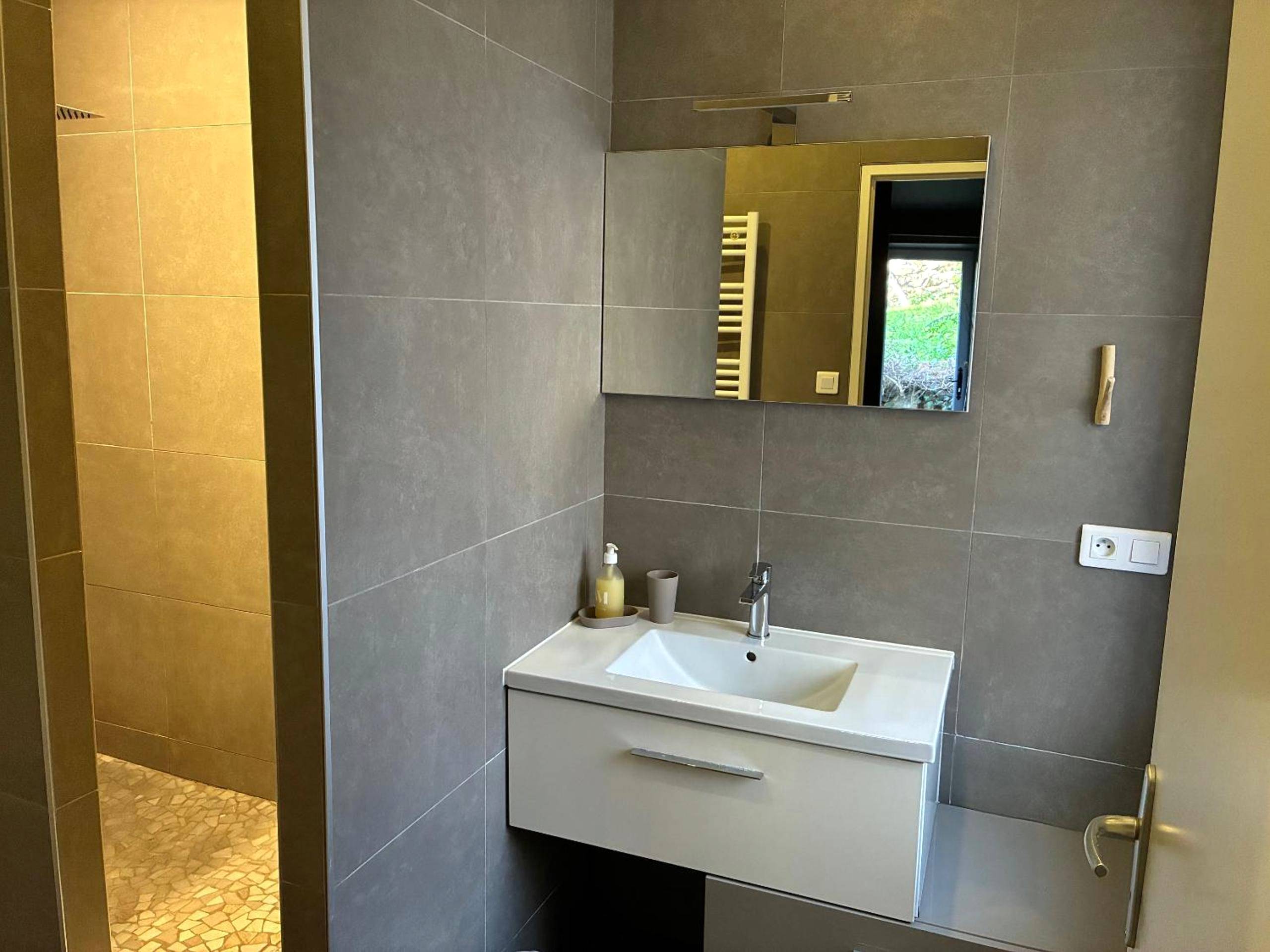 Photo du logement - La Suite - Spa & Sauna avec parking