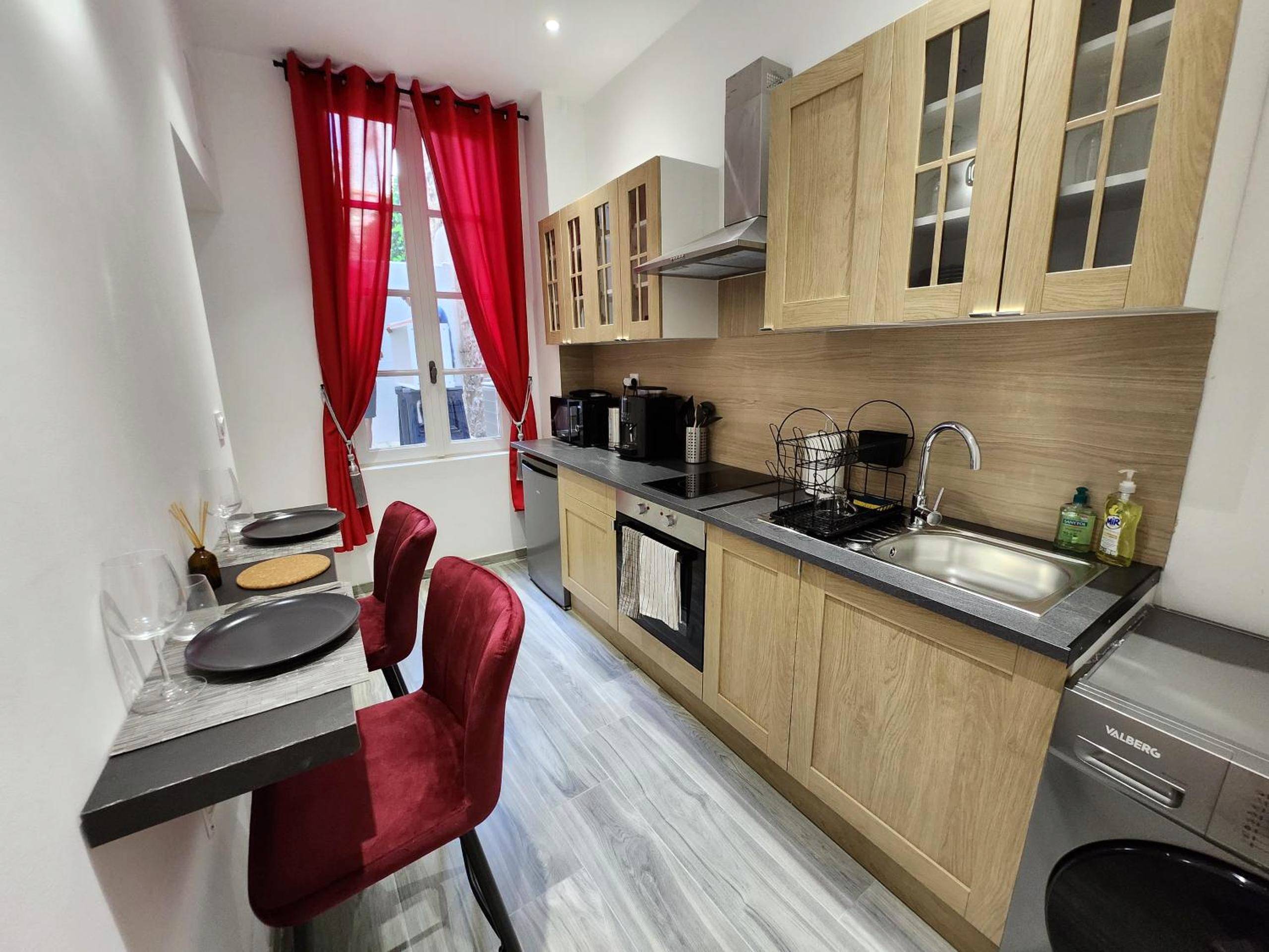 Vue du logement - Suite romantique spa/sauna en Avignon