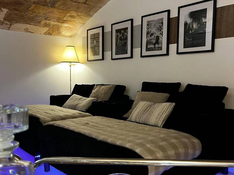 Photo du logement - Suite d'Exception sous Voûtes avec Spa & Cinéma - Bordeaux