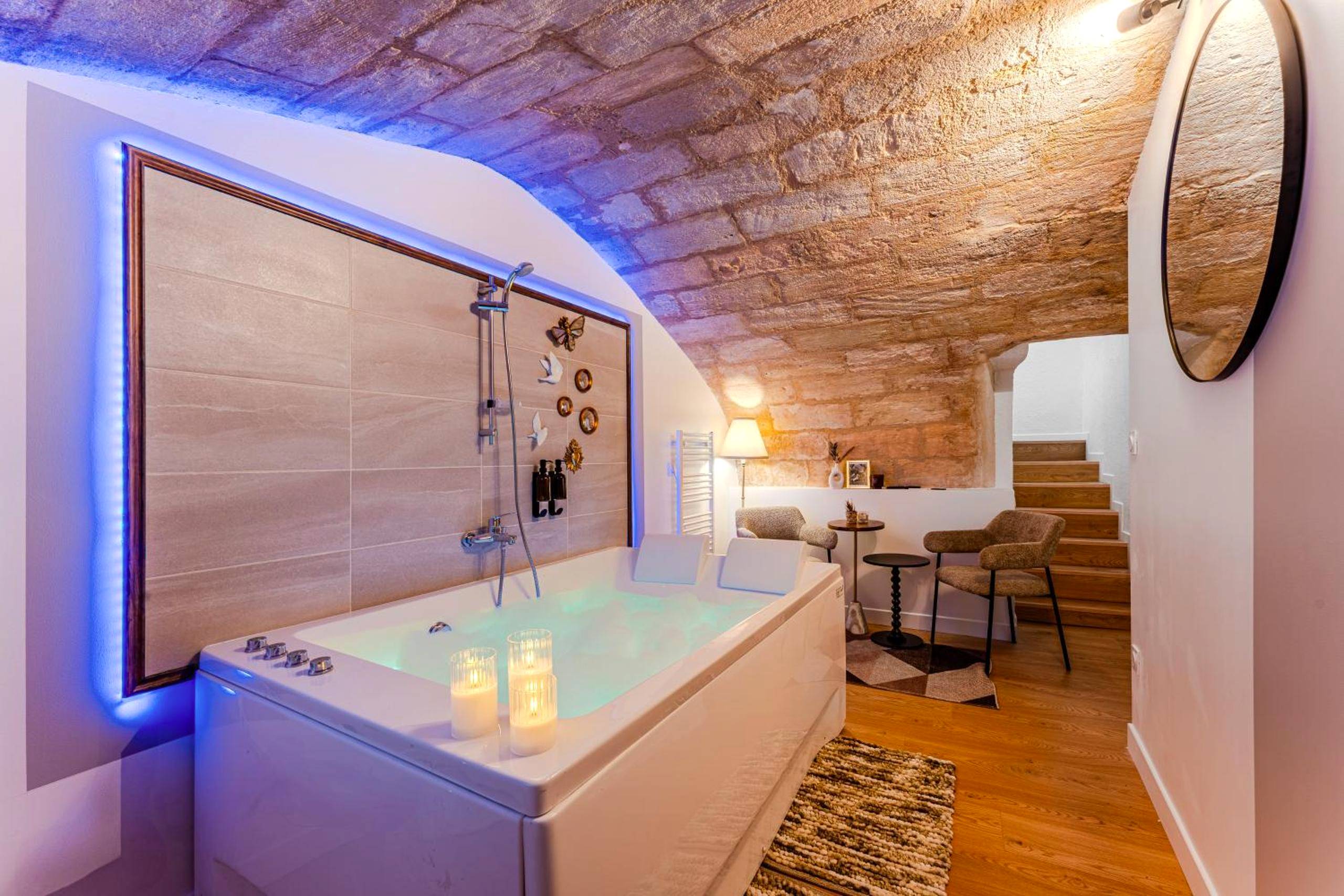 Photo du logement - Suite d'Exception sous Voûtes avec Spa & Cinéma