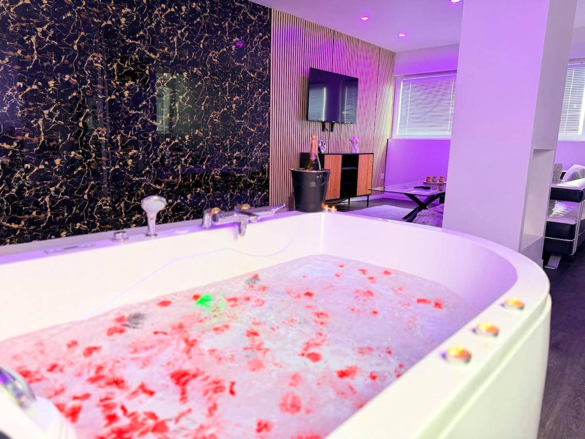 Photo du logement - Les Suites Bisous Metz - Jacuzzi & Private Sauna