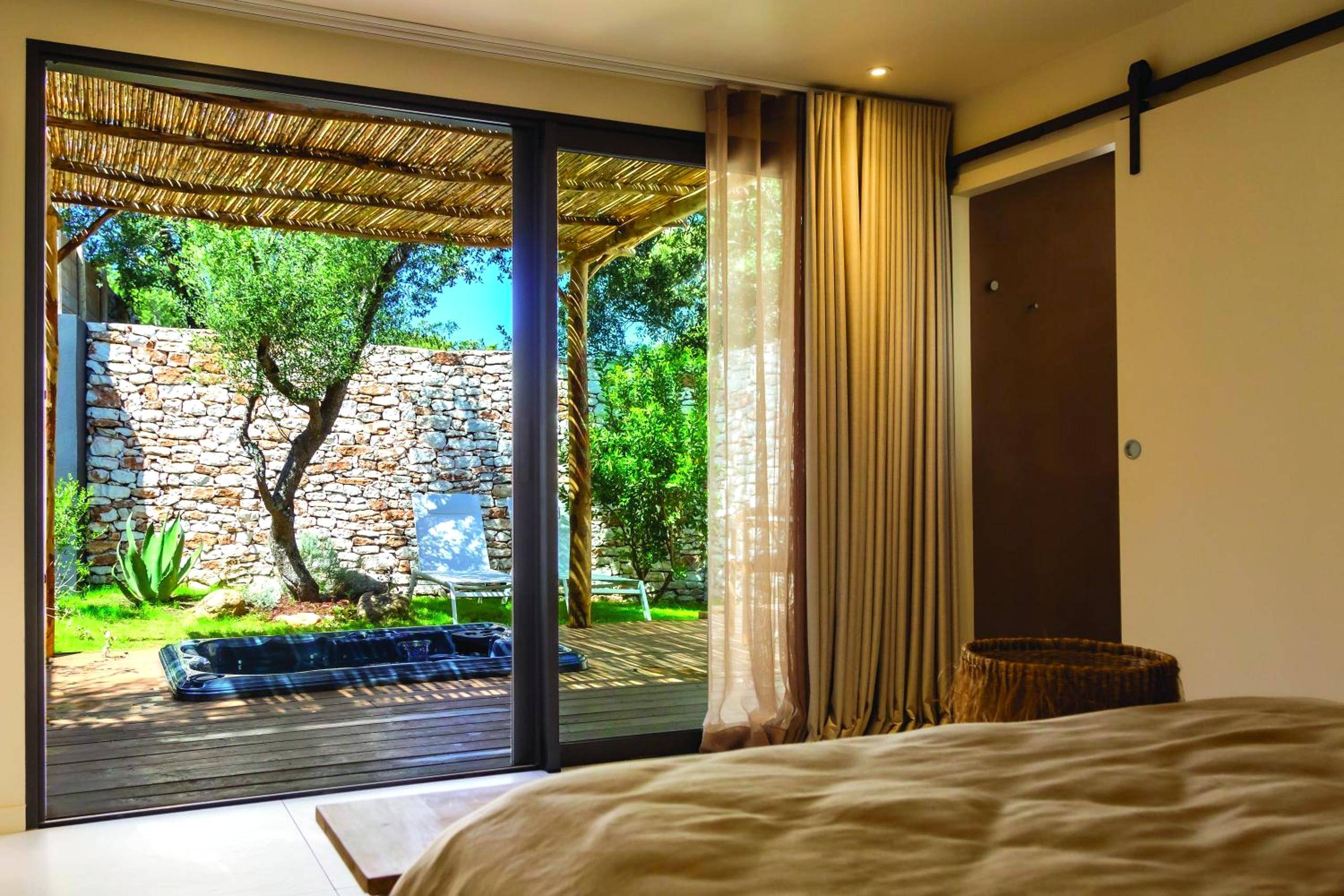 Vue du logement - Hôtel Les Suites Du Maquis