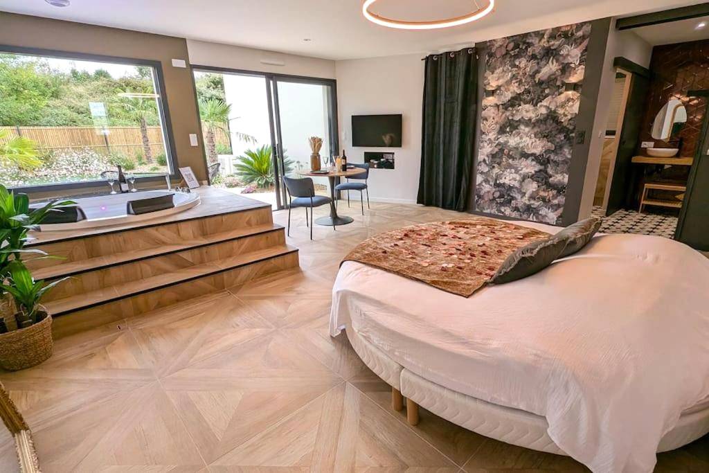 Photo du logement - Les Suites du Payré - Suite Passion - Talmont - Saint - Hilaire