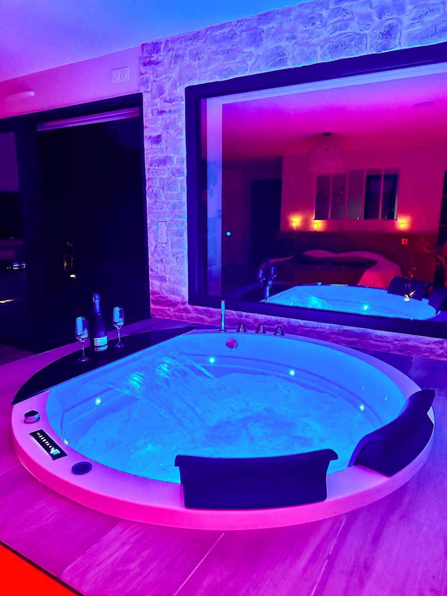 Photo du logement - Les Suites du Payré - Suite Romance