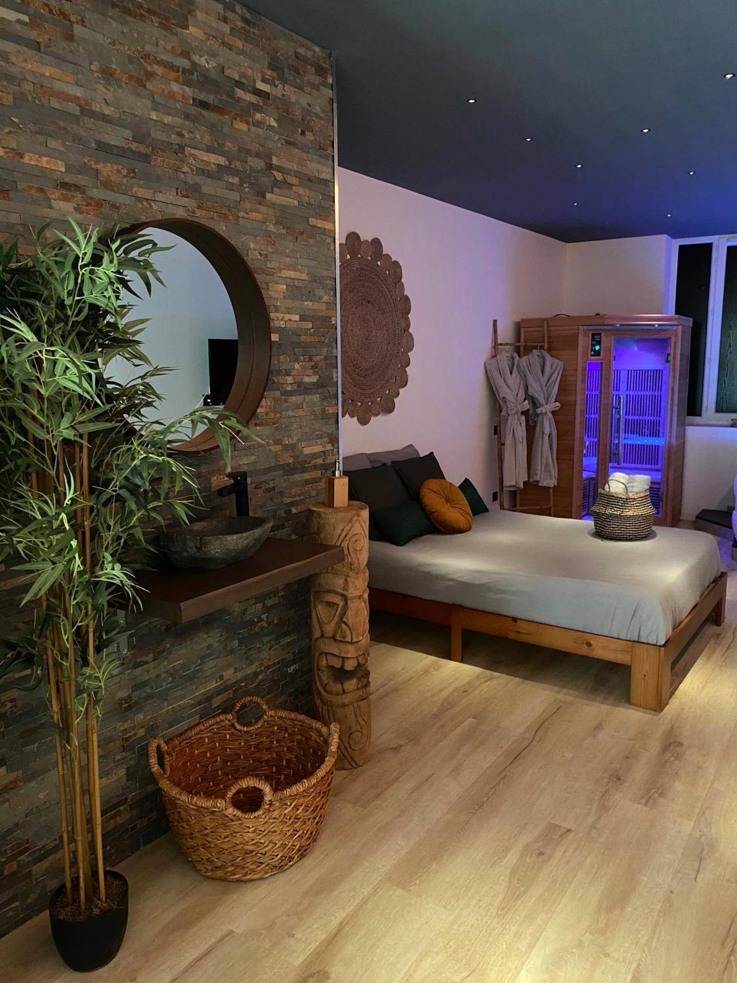 Vue du logement - Love Room Brives - Charensac - Sweet love exotique by Locations_lepuyenvelay