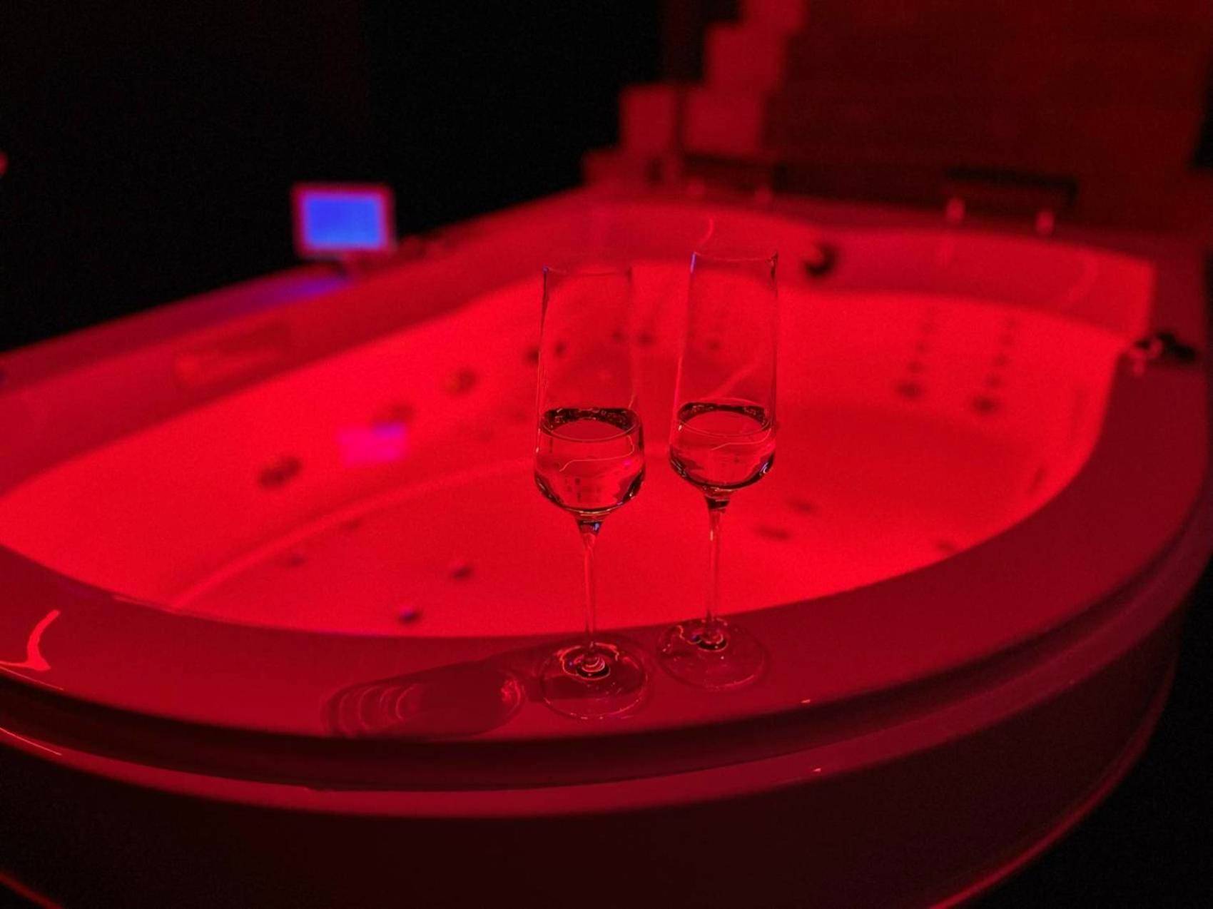 Photo du logement - Sweet secret's jacuzzi - love room Vieux Lyon