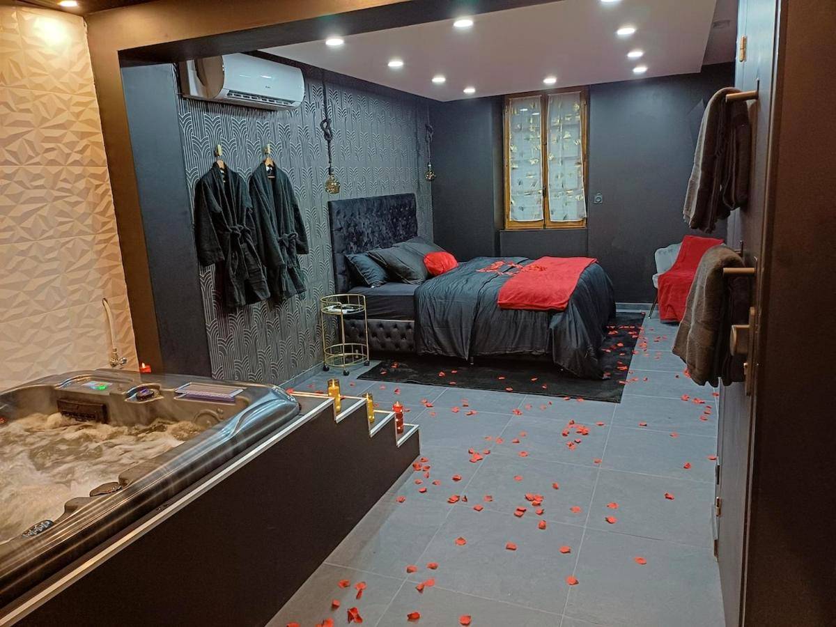 Vue du logement - Sweety's Eden Jacuzzi - Spa privé Sauna Cinéma room Jardin - Terrasse centre - ville