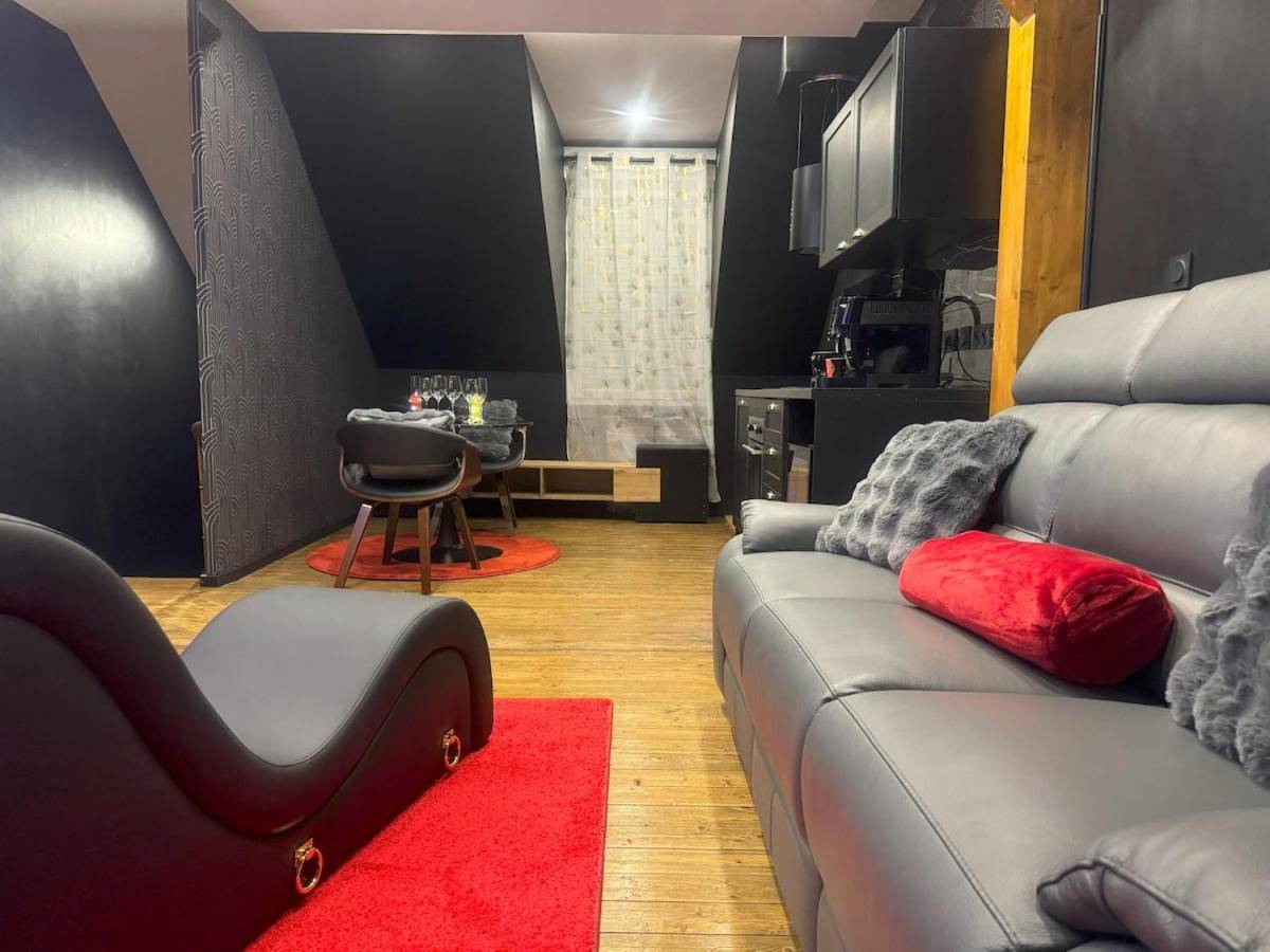 Vue du logement - Sweety's Eden Jacuzzi - Spa privé Sauna Cinéma room Jardin - Terrasse centre - ville