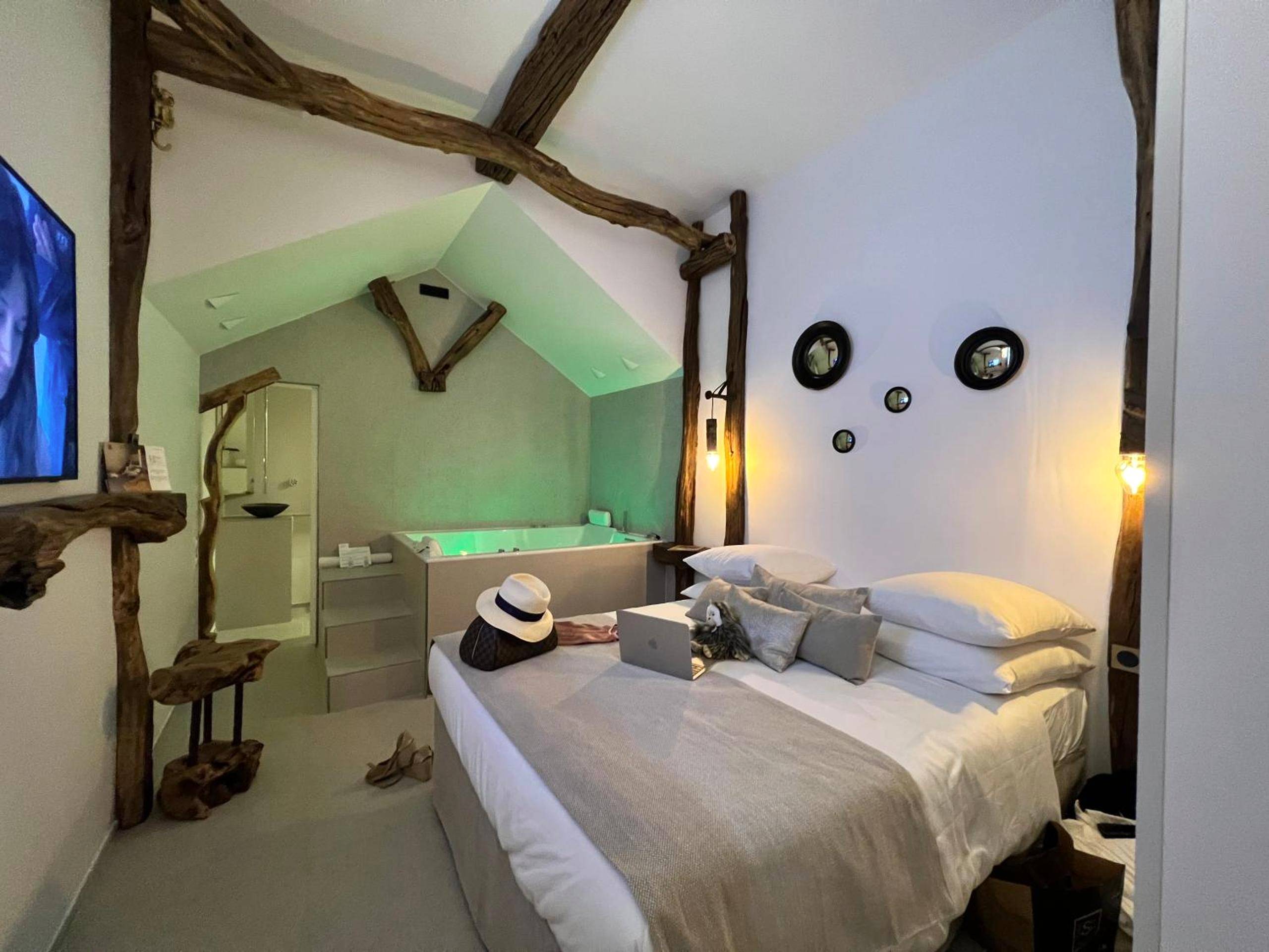 Photo du logement - Tamarin & Capucin Suite Balnéo - Aubagne