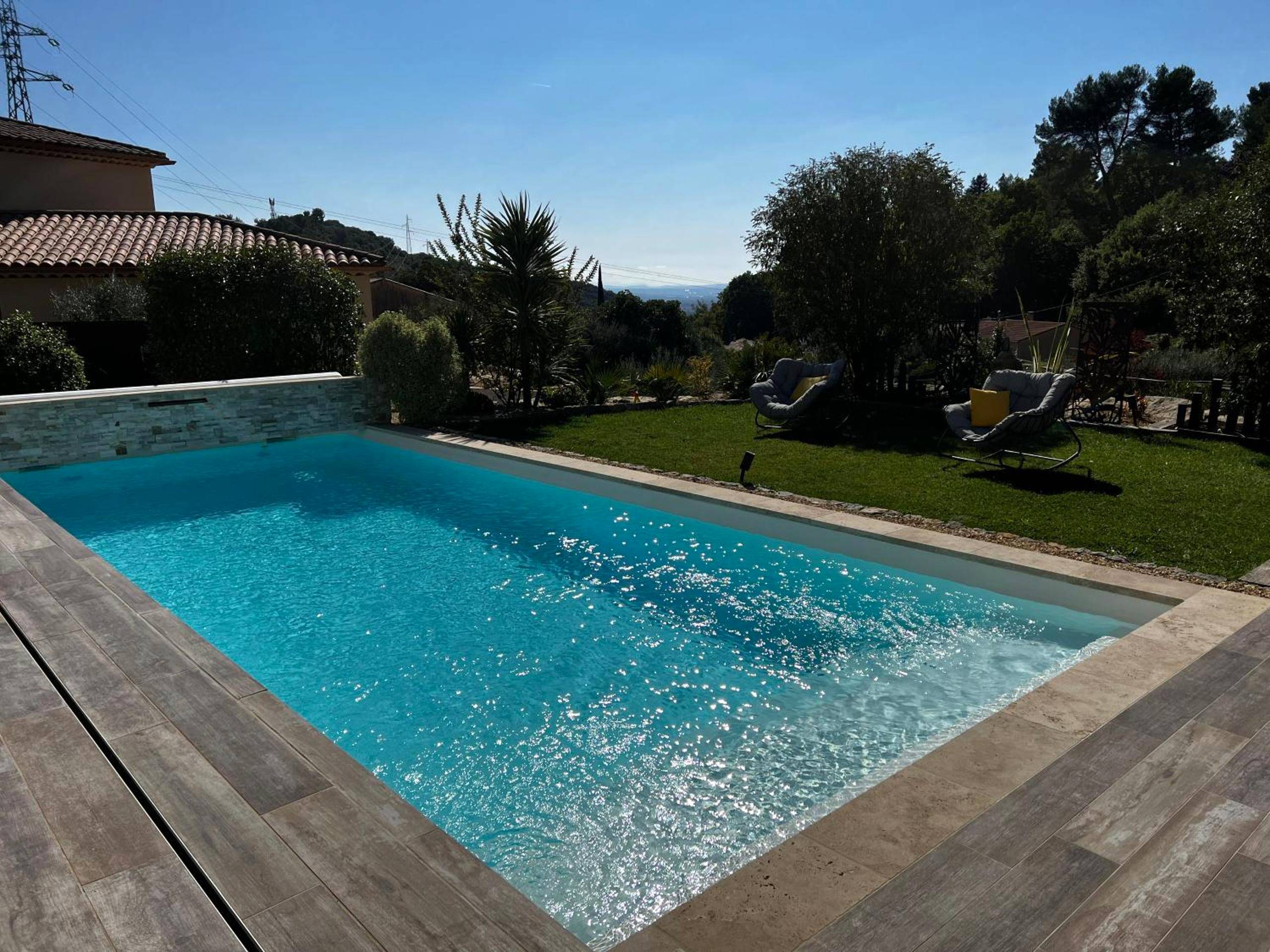 Photo du logement - Suite romantique Le temps d'un Instant Loveroom Hammam jacuzzi piscine - Villeneuve