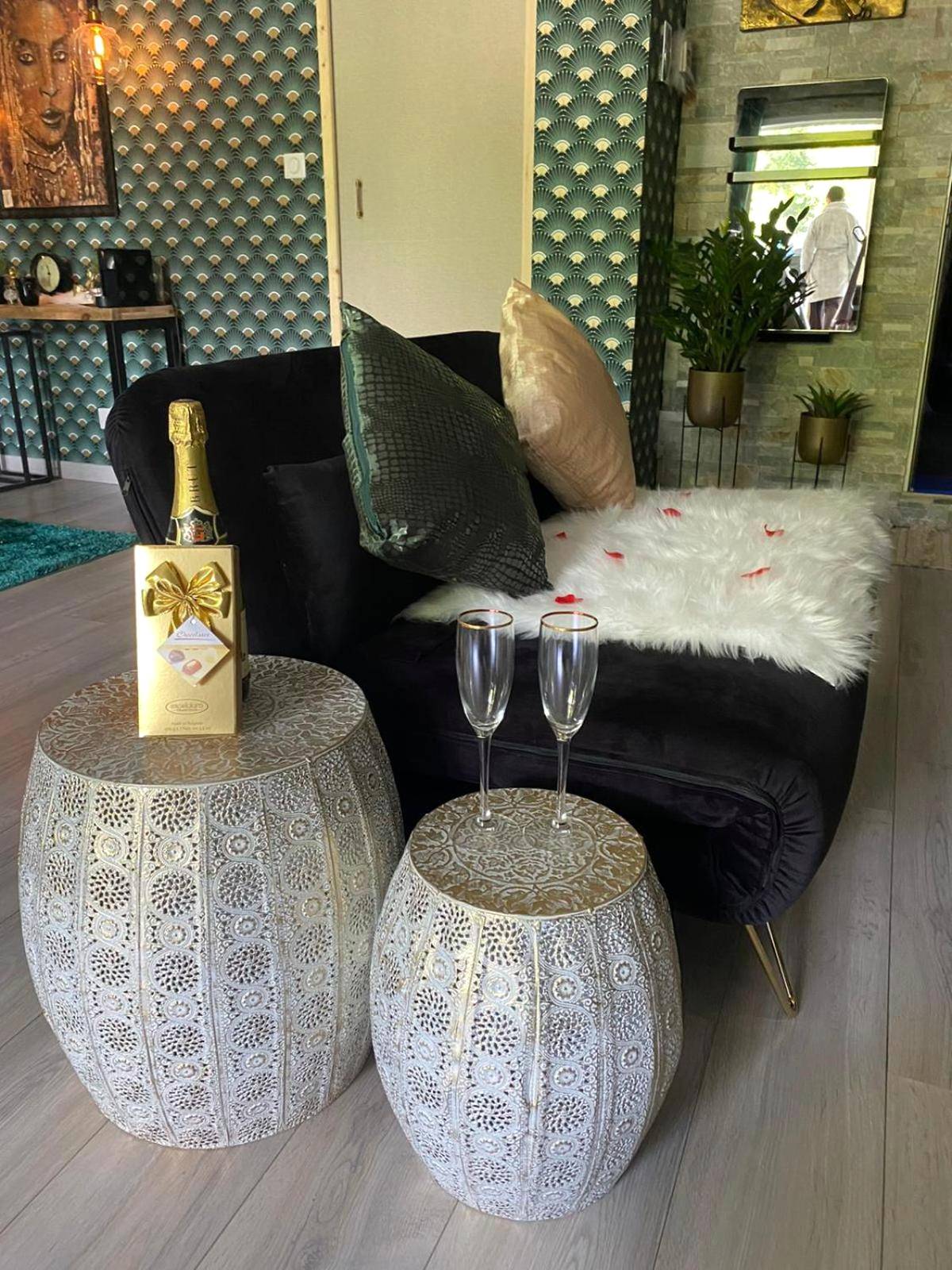 Photo du logement - Suite romantique Le temps d'un Instant Loveroom Hammam jacuzzi piscine