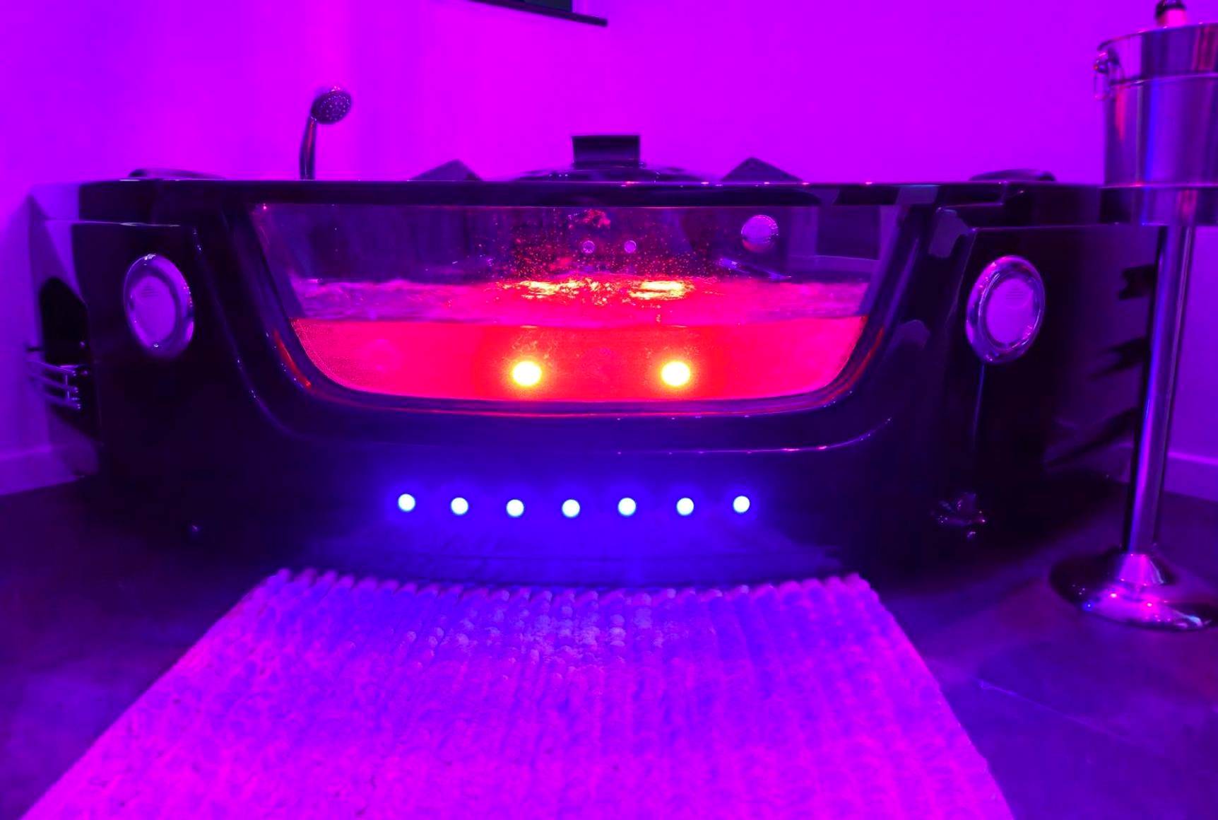 Photo du logement - Loveroom & Jacuzzi TIJUGO - Clermont Ferrand