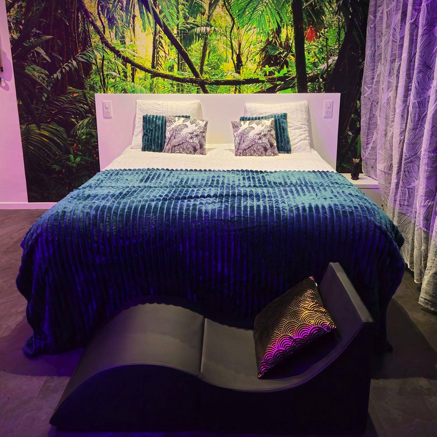 Photo du logement - Loveroom & Jacuzzi TIJUGO - Clermont Ferrand