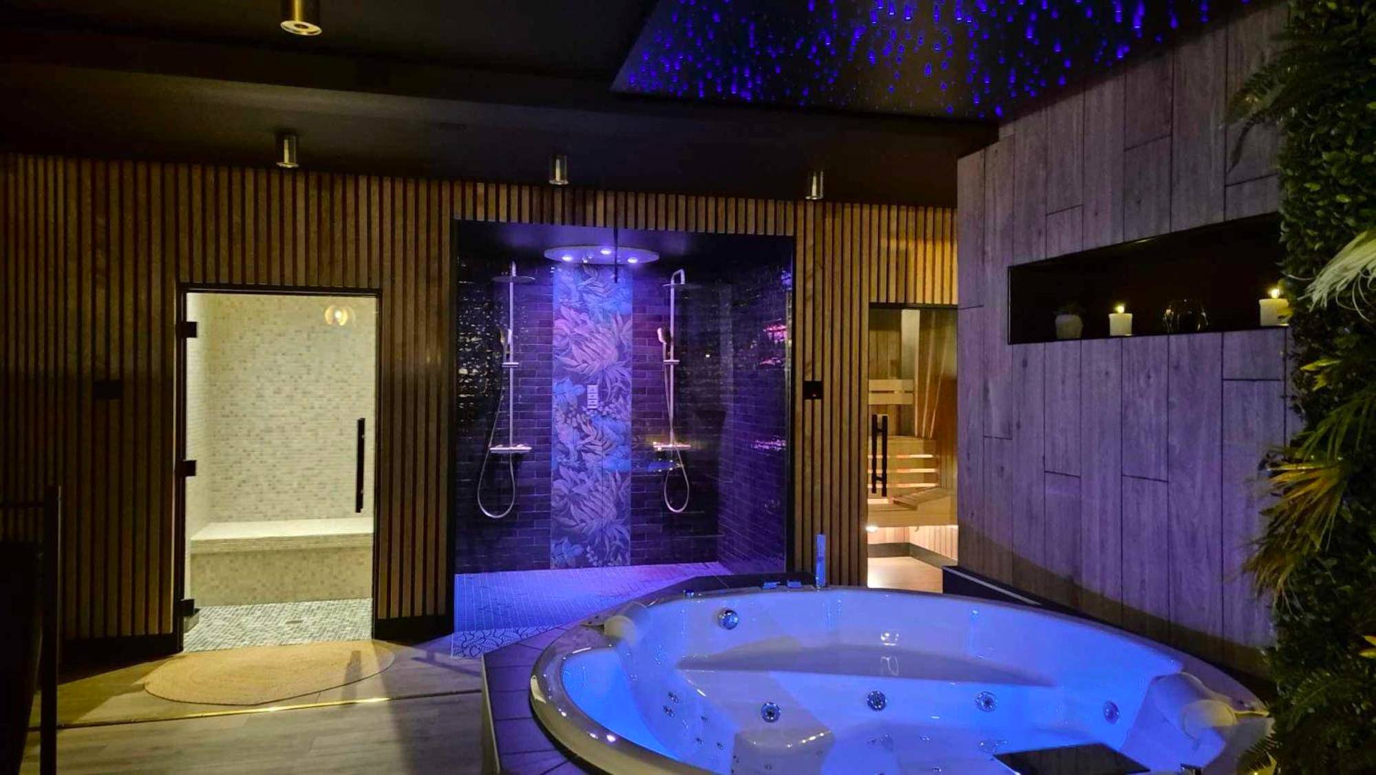 Autre vue interieure - Toi et moi gite Love room avec Hammam, Sauna, Balnéothérapie ensemble privatisés - Le Coudray