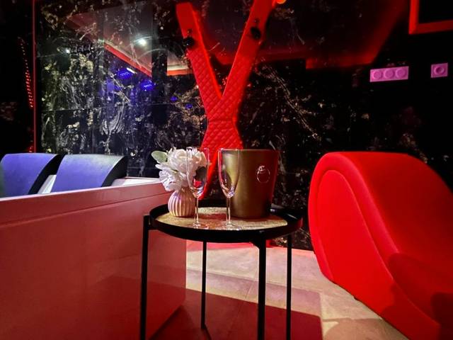 Vue principale - Love Room Montmeyan - Love Room La Tour