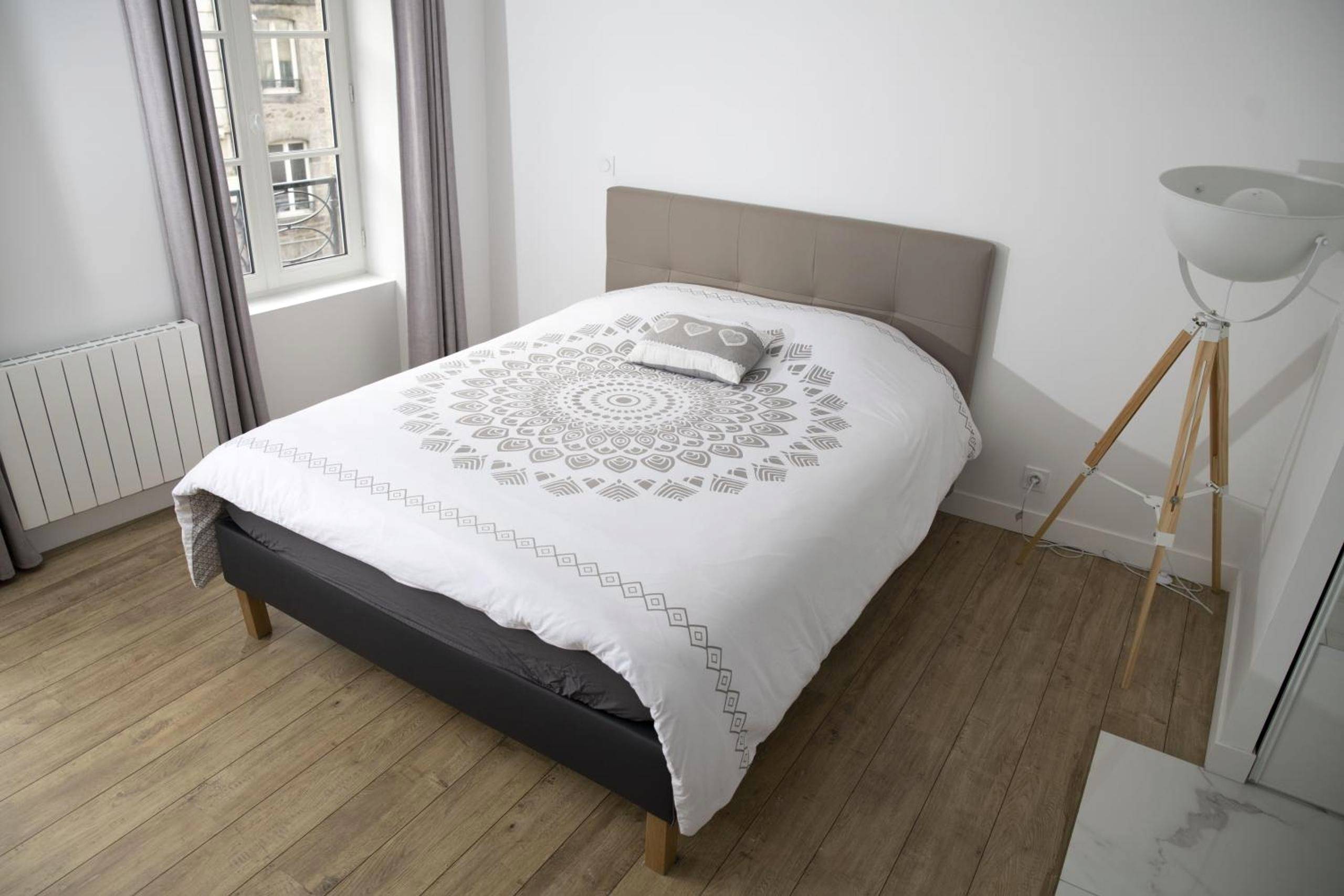 Photo du logement - Triplex 110 m2 centre historique avec jacuzzi DINAN - Dinan