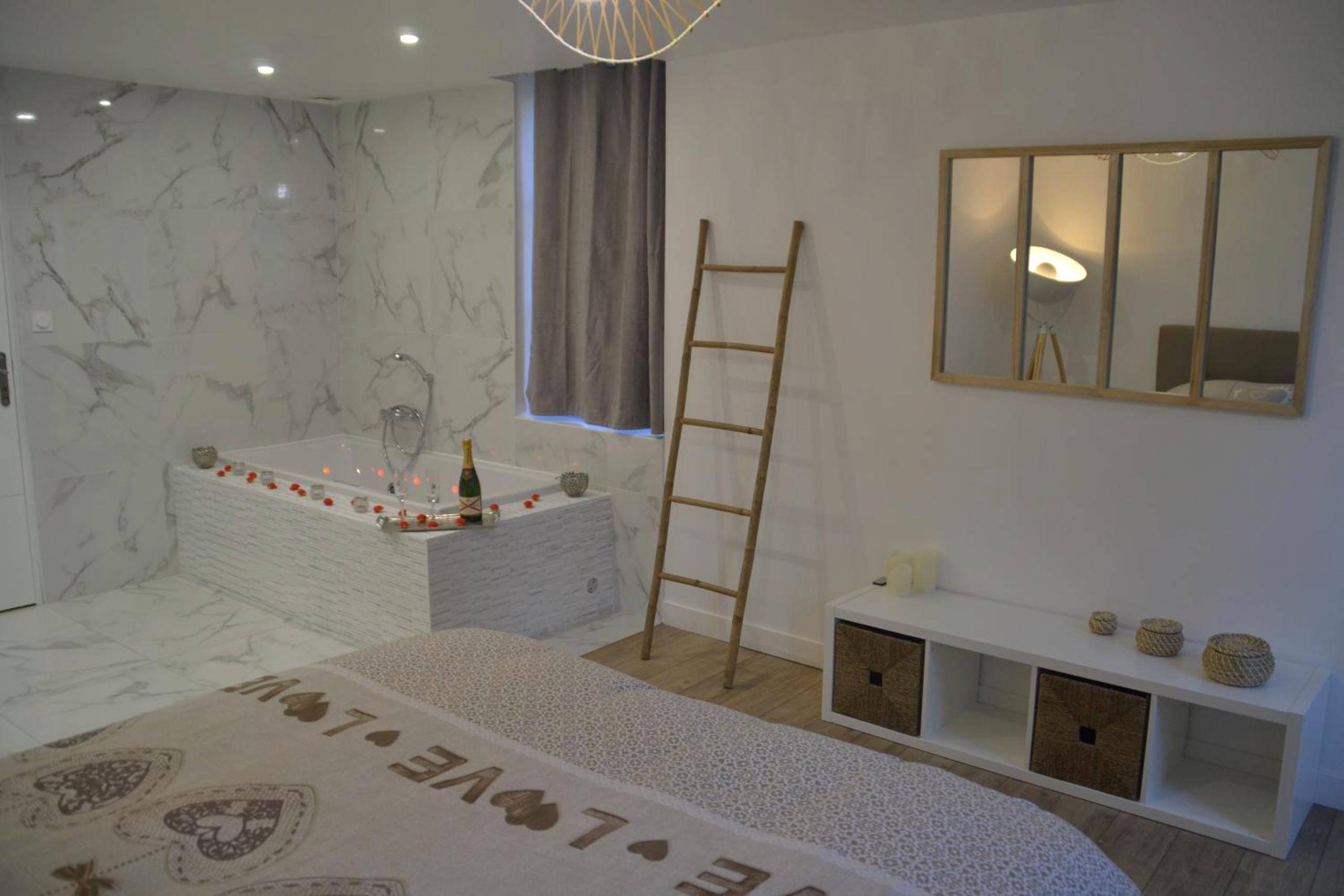 Vue du logement - Triplex 110 m2 centre historique avec jacuzzi DINAN