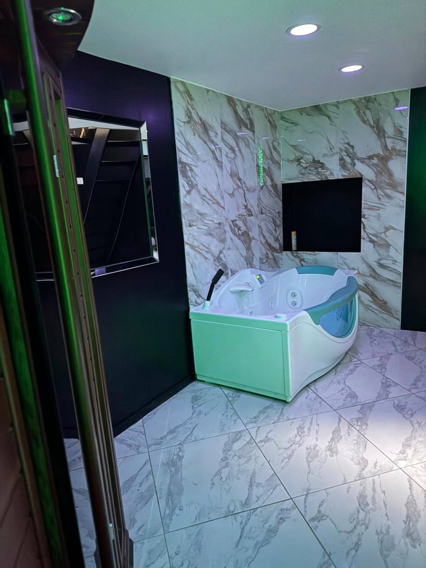 Photo du logement - Maison Appartement Triplex avec jacuzzi et sauna