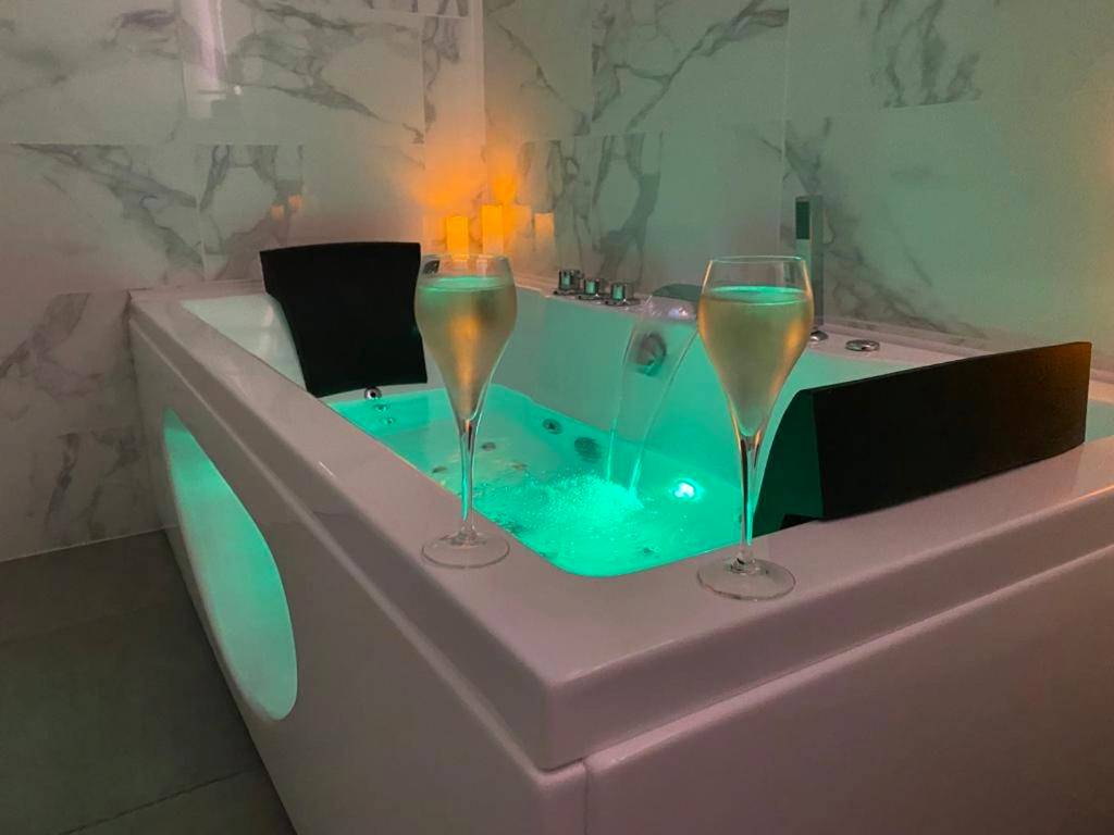 Photo du logement - Trog'Love: Balnéo détente dans une troglodyte - Tours