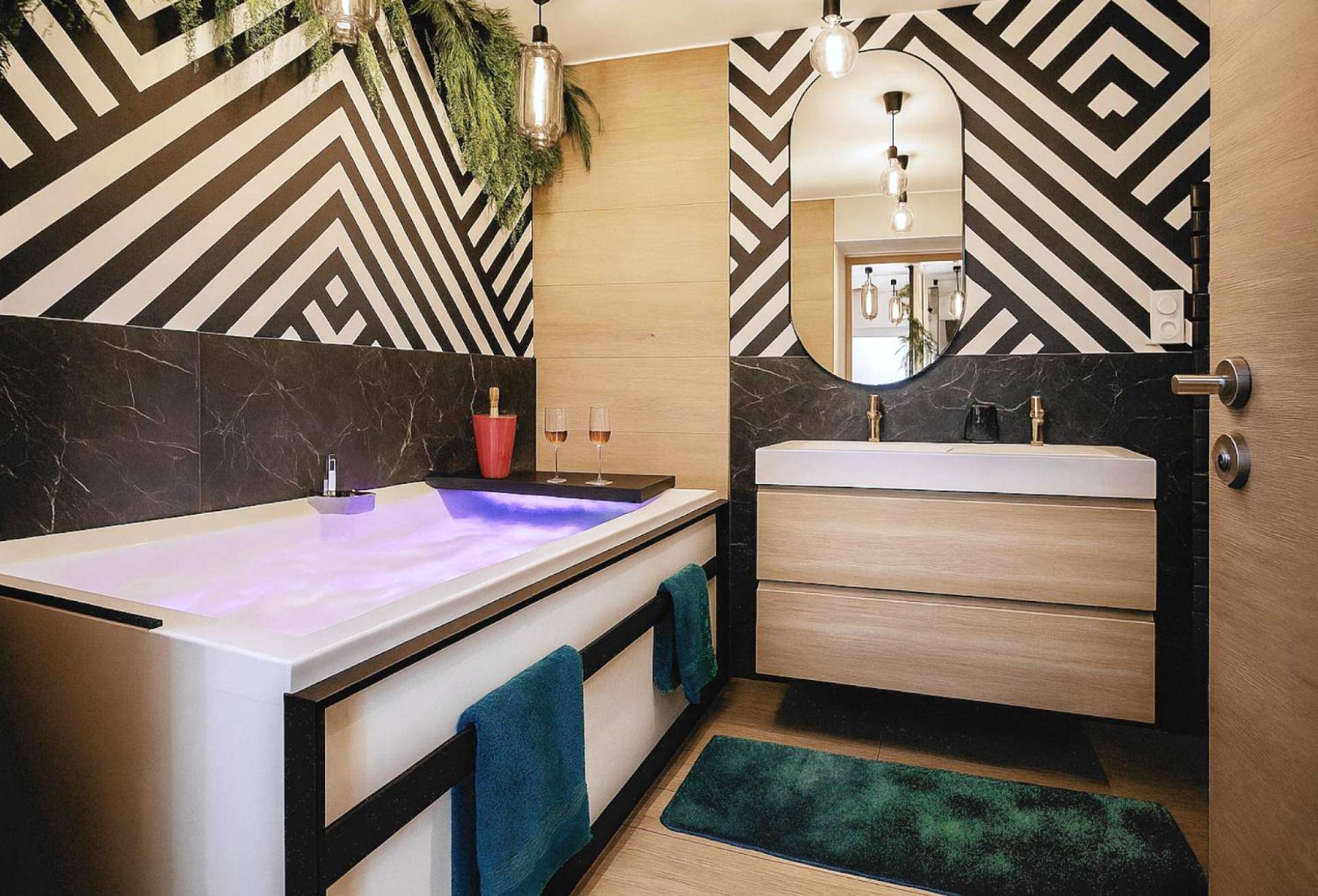 Photo du logement - Tropical Jacuzzi Oasis - Terreaux - Lyon