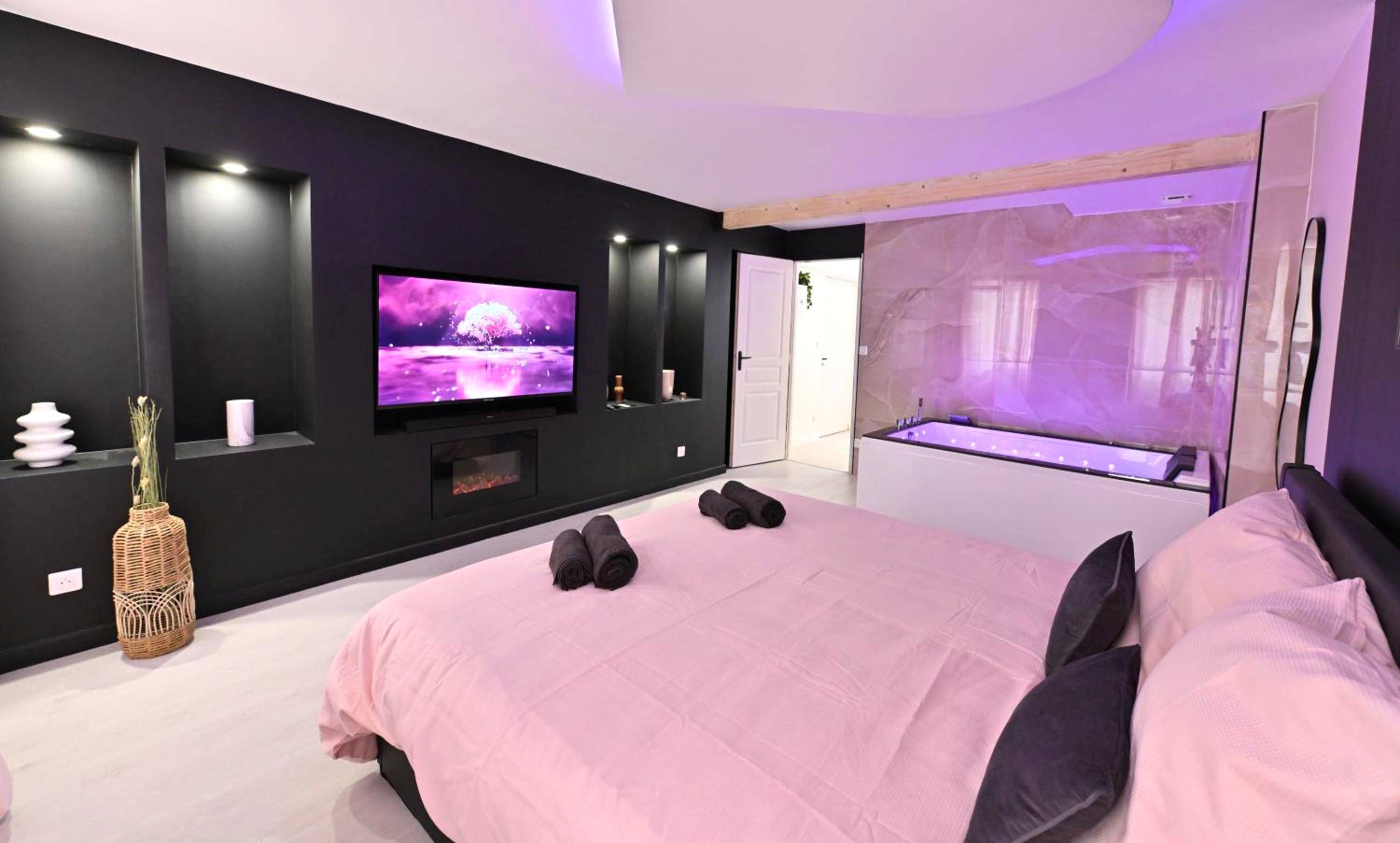 Vue principale - Love Room Sens - Une parenthèse amoureuse