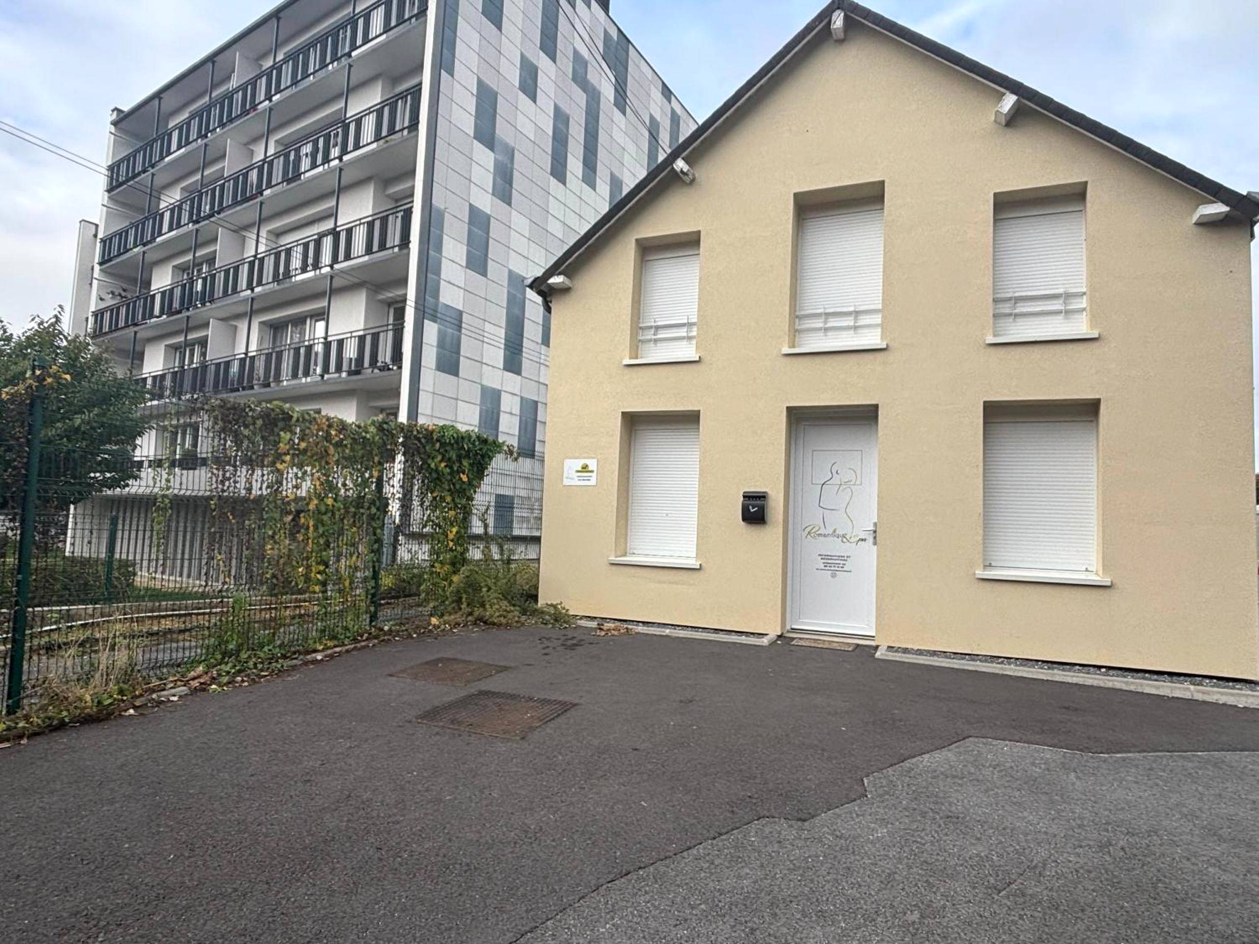 Photo du logement - Love room Unique - Sauna / Jacuzzi - Charleville - Mézières