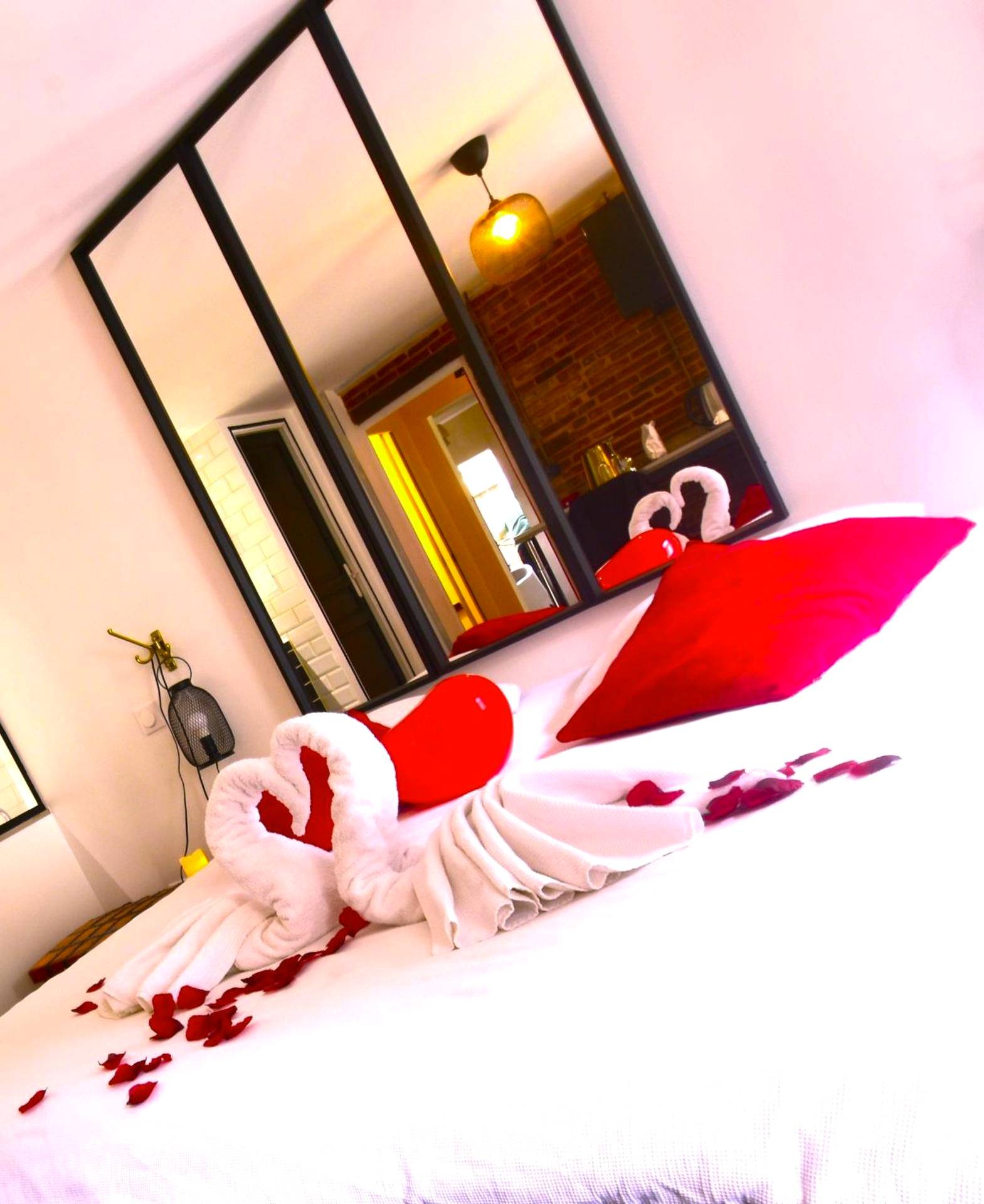 Photo du logement - Appartement jacuzzi privatif : Urban Love