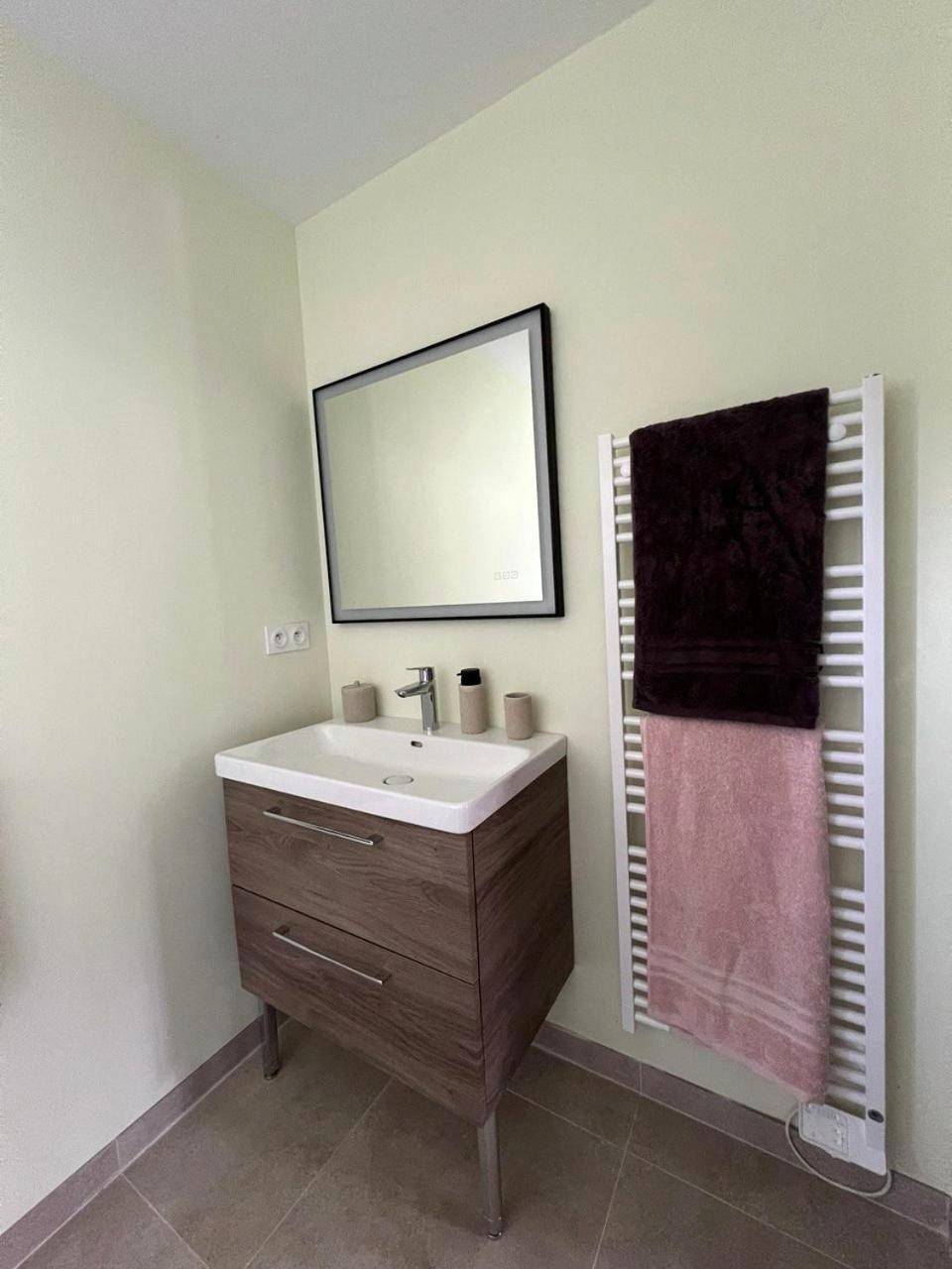 Photo du logement - LA VALENTINE Love room GITES DES 3 LAVOIRS - Montbéliard