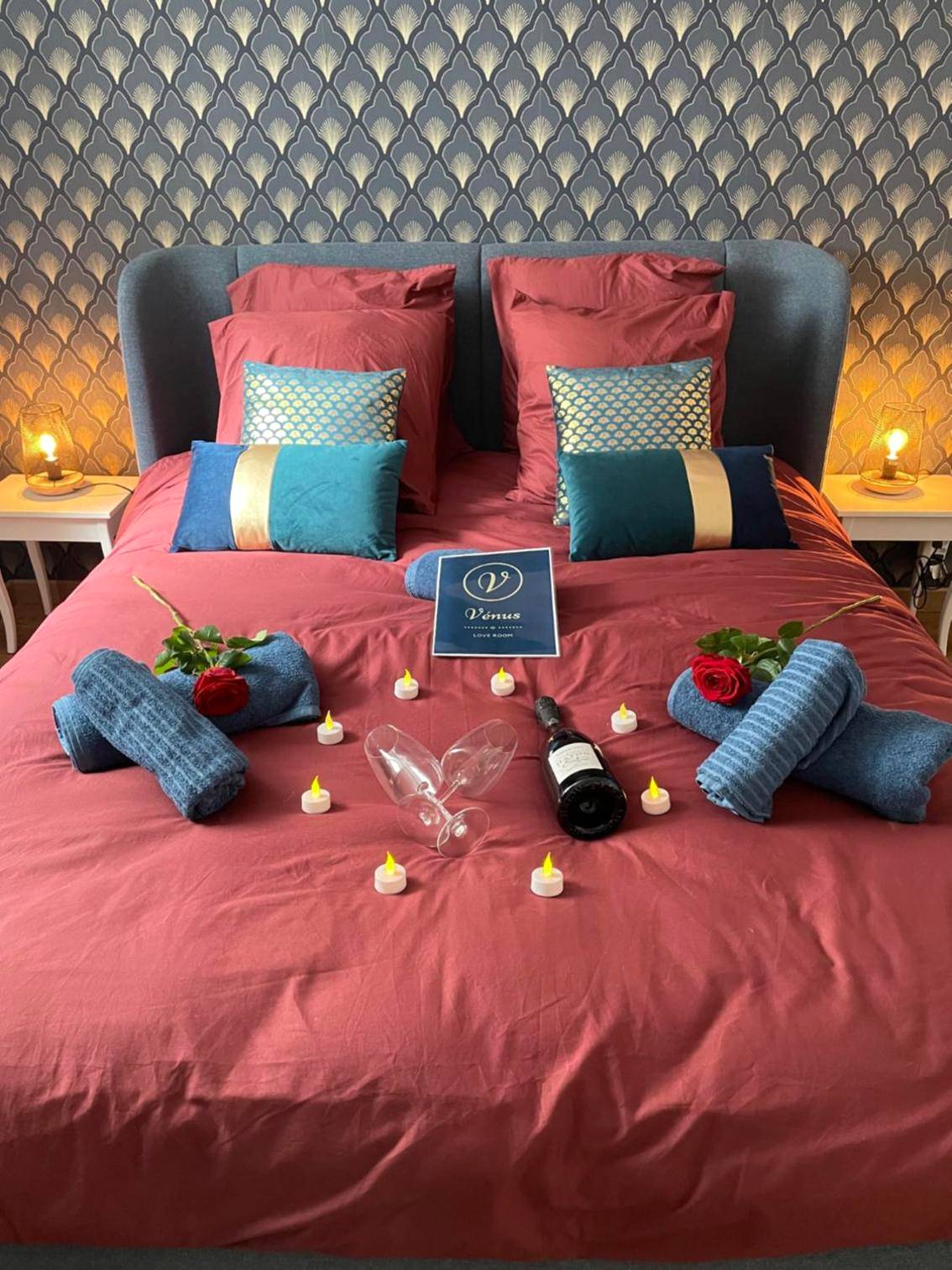 Vue du logement - Love Room Nantes - Vénus Love room Escapade romantique avec jacuzzi