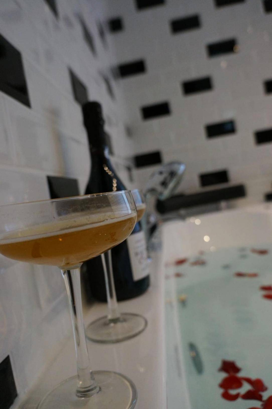 Photo du logement - Vénus Love room Escapade romantique avec jacuzzi