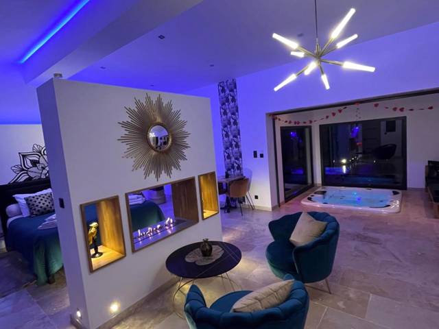 Vue principale - Love Room Rougiers - Le Vertu’Ose